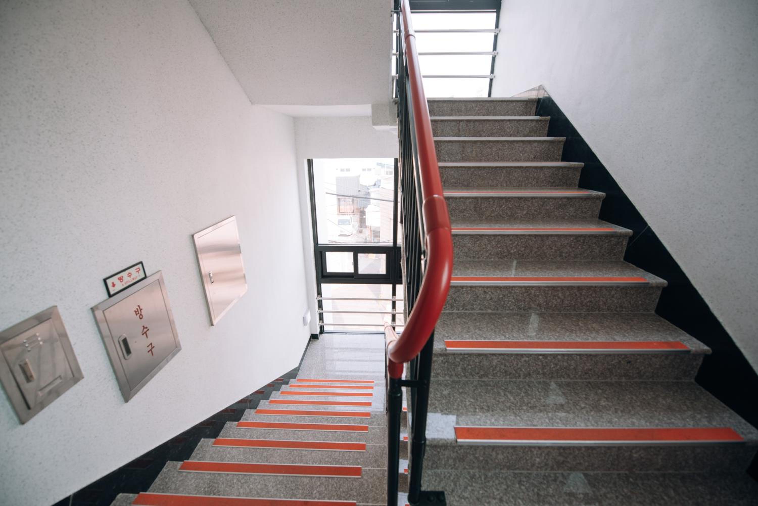 Midtown Hostel 124