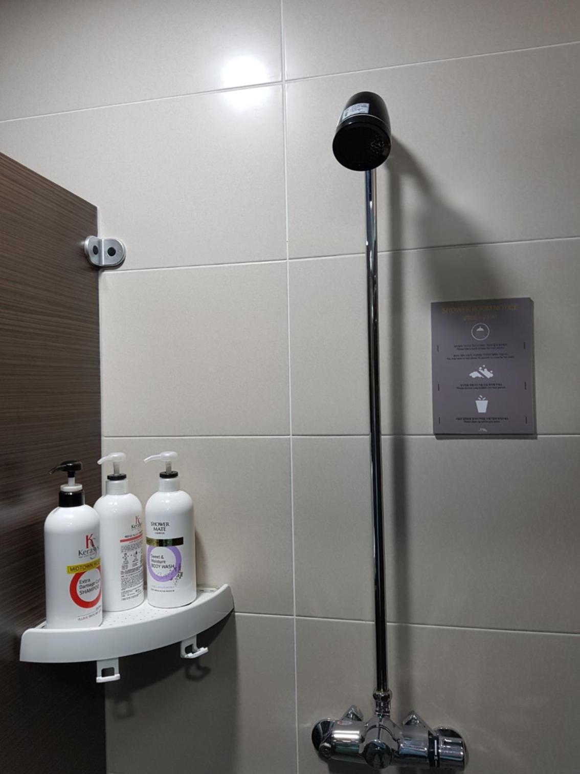 Midtown Hostel 122