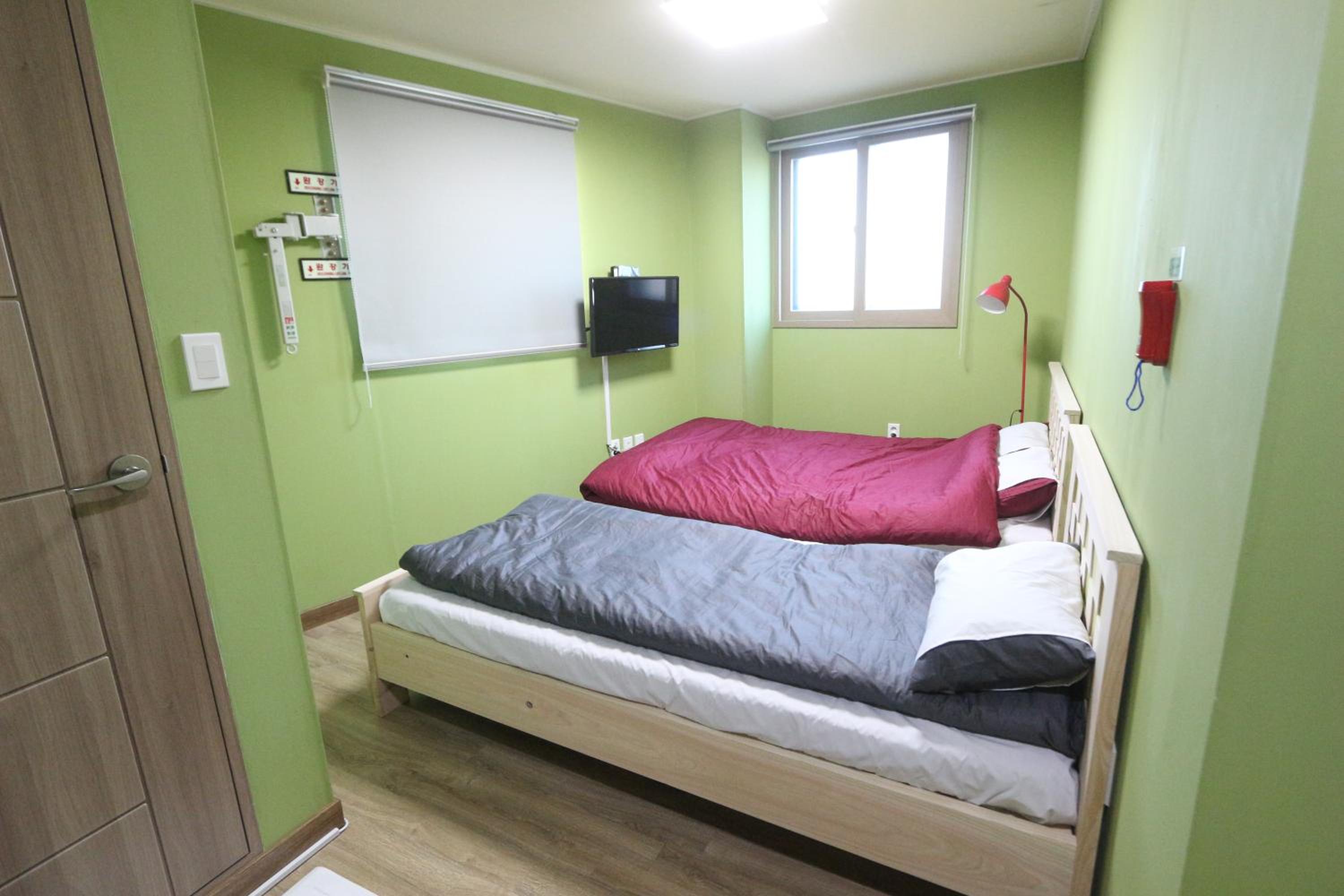 Midtown Hostel 97