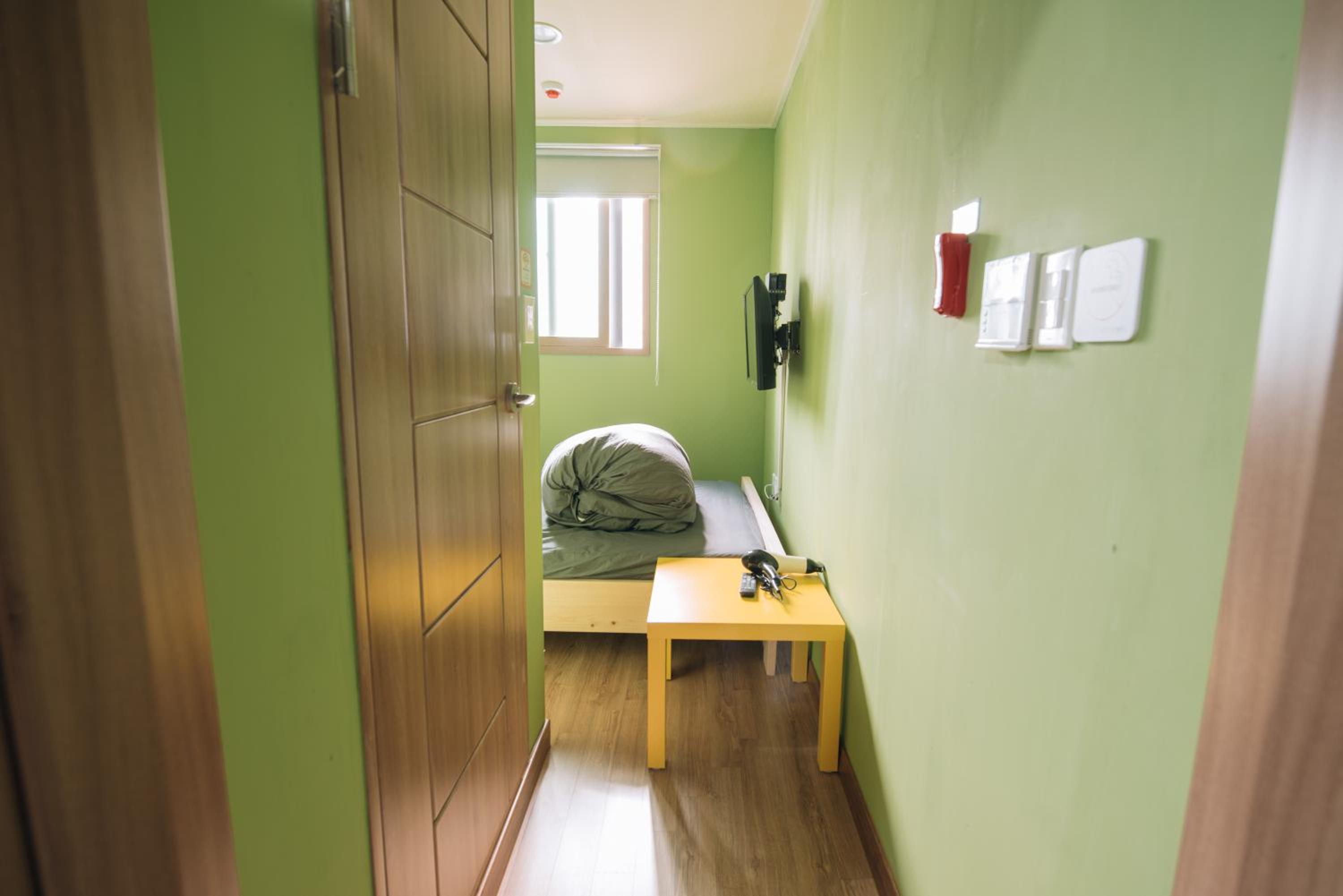 Midtown Hostel 226