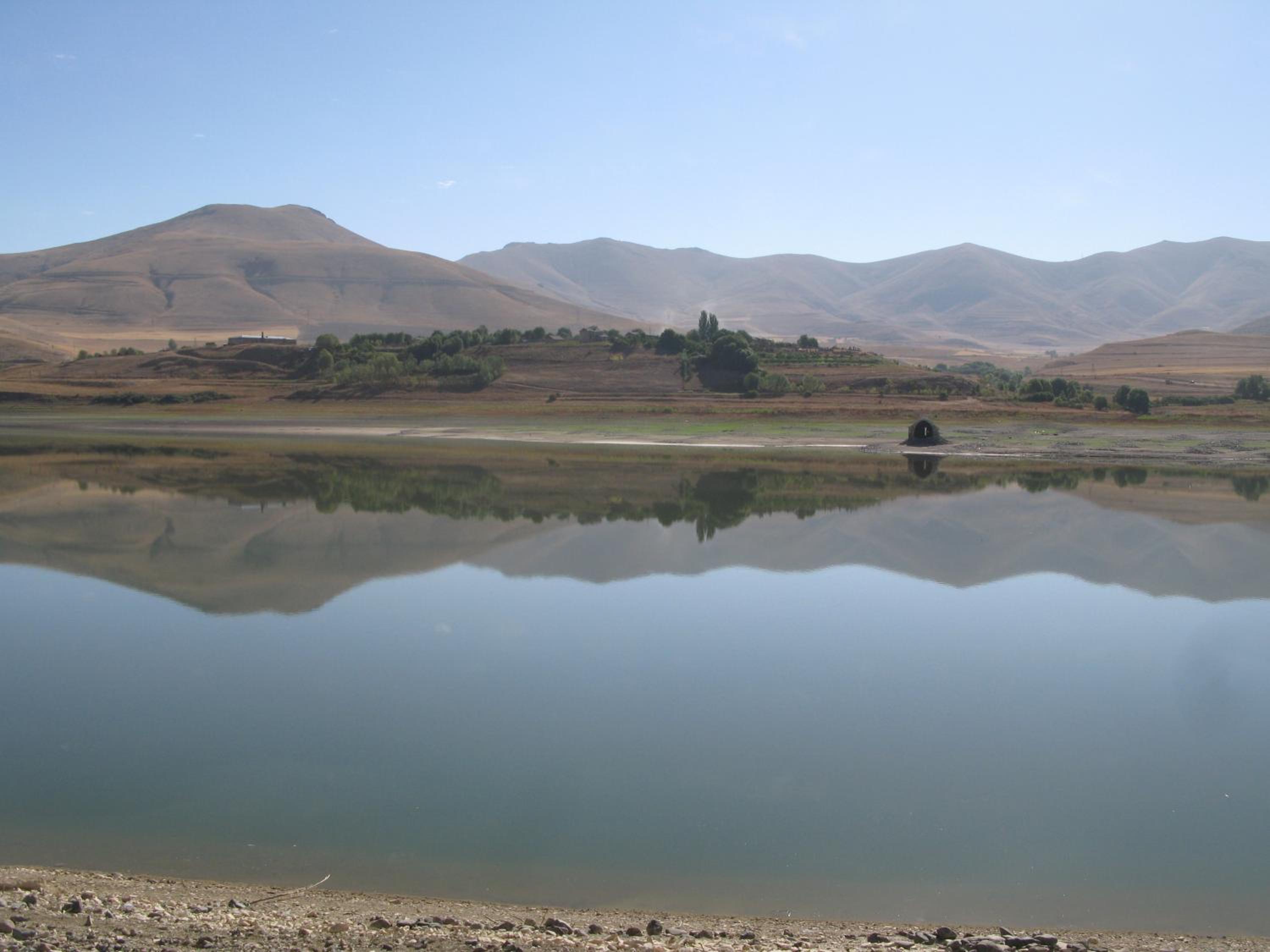 Azoyan Holiday Resort