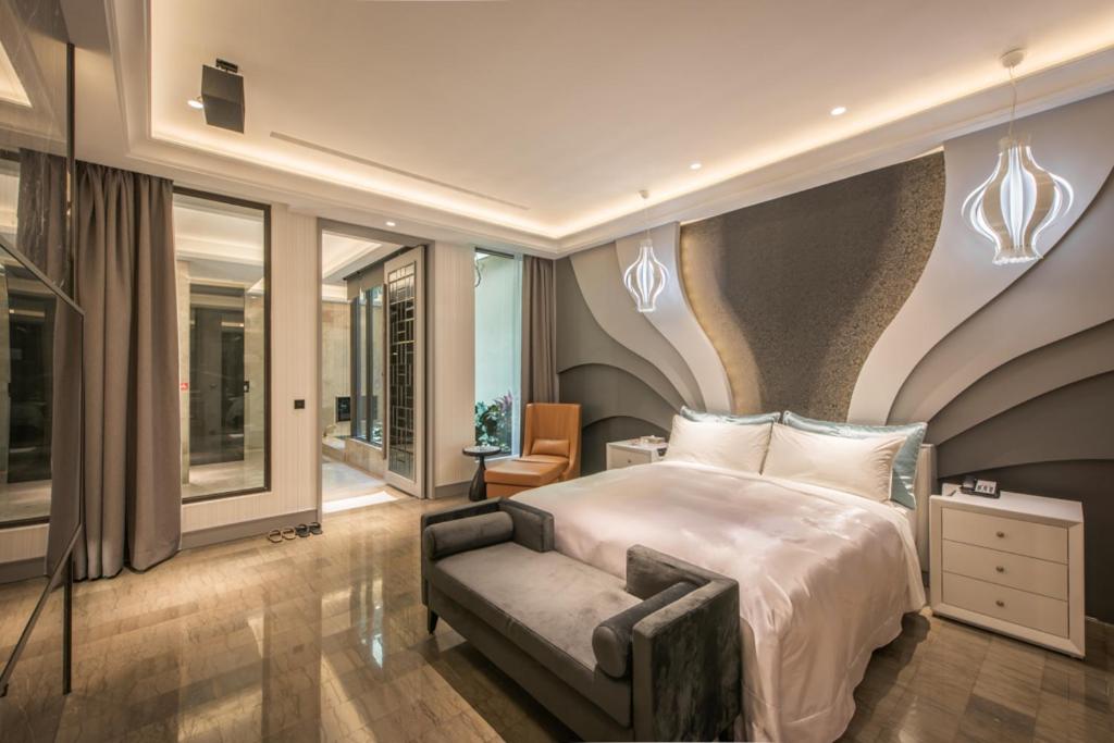 hotel room
