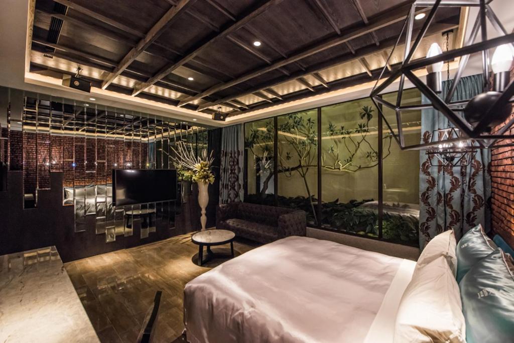 Green Palm Motel