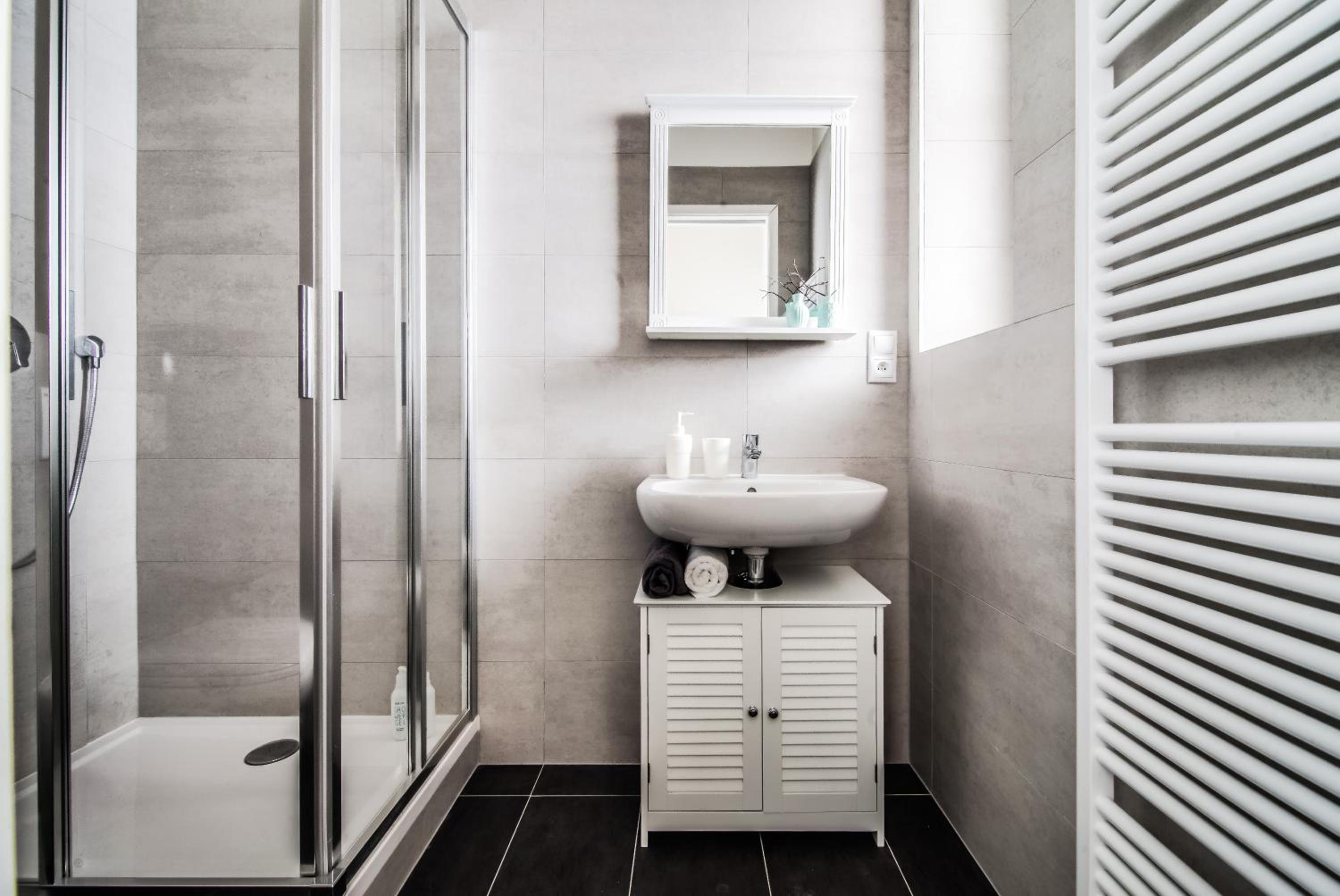 Trendy Local Apartment