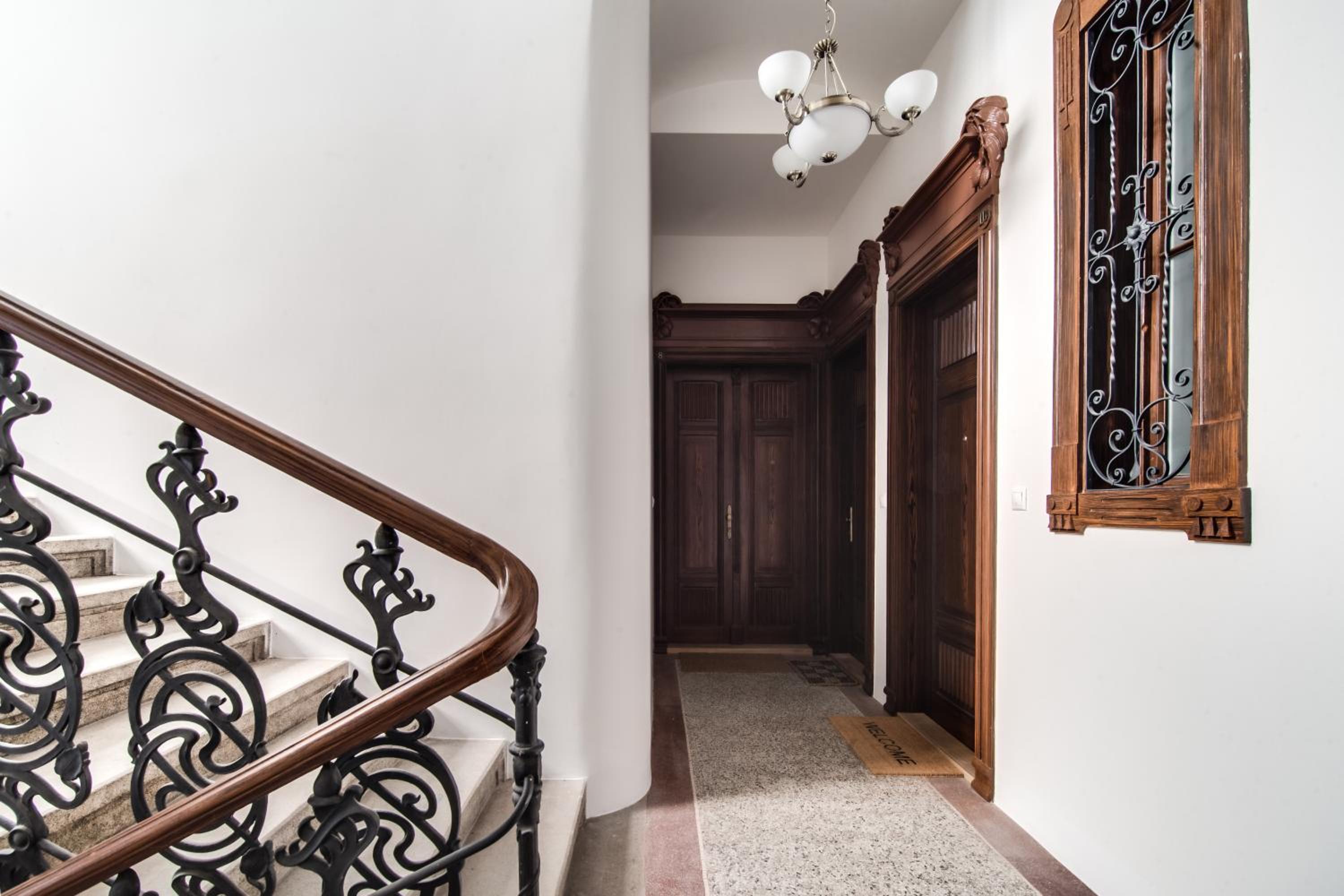 Trendy Local Apartment