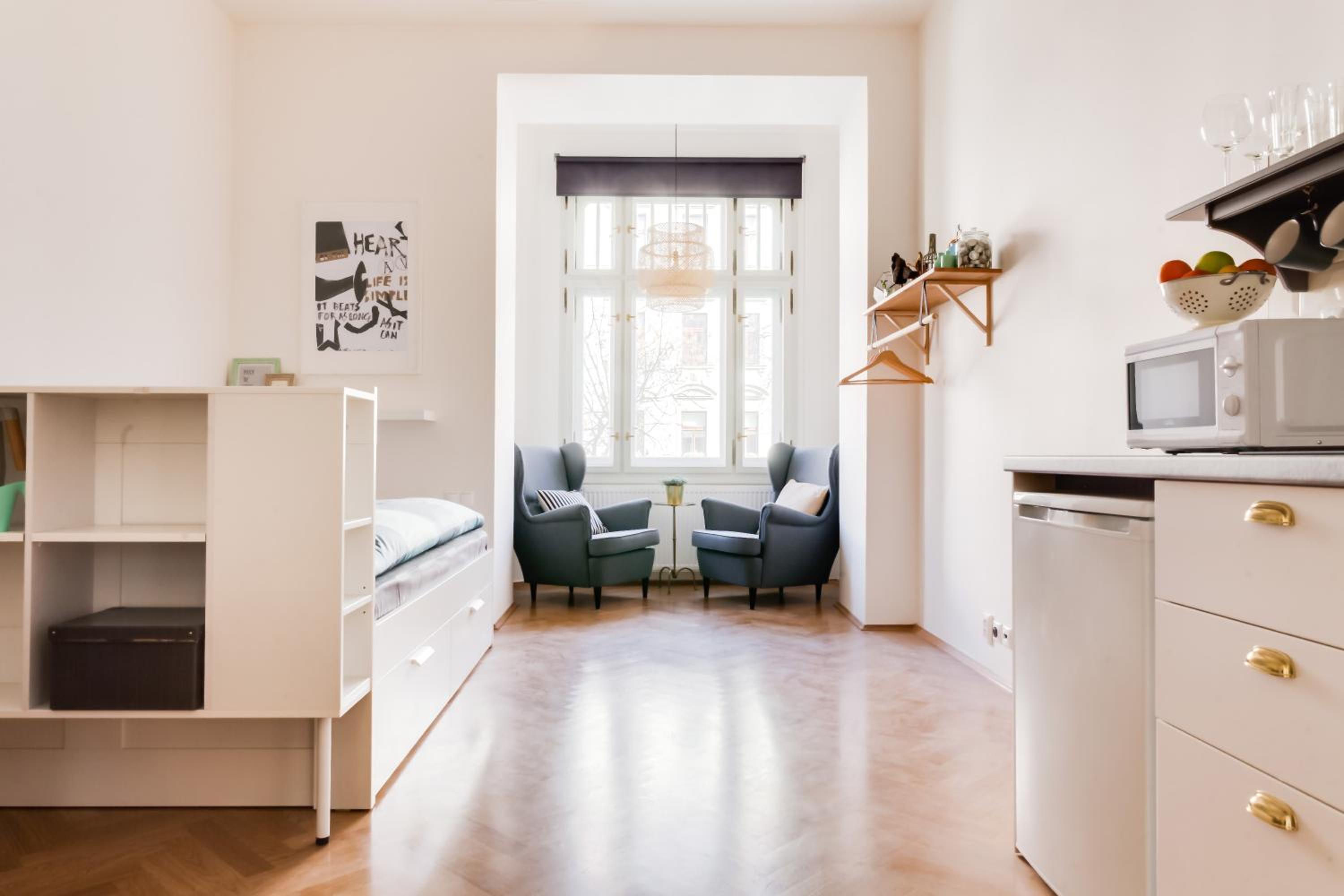 Trendy Local Apartment