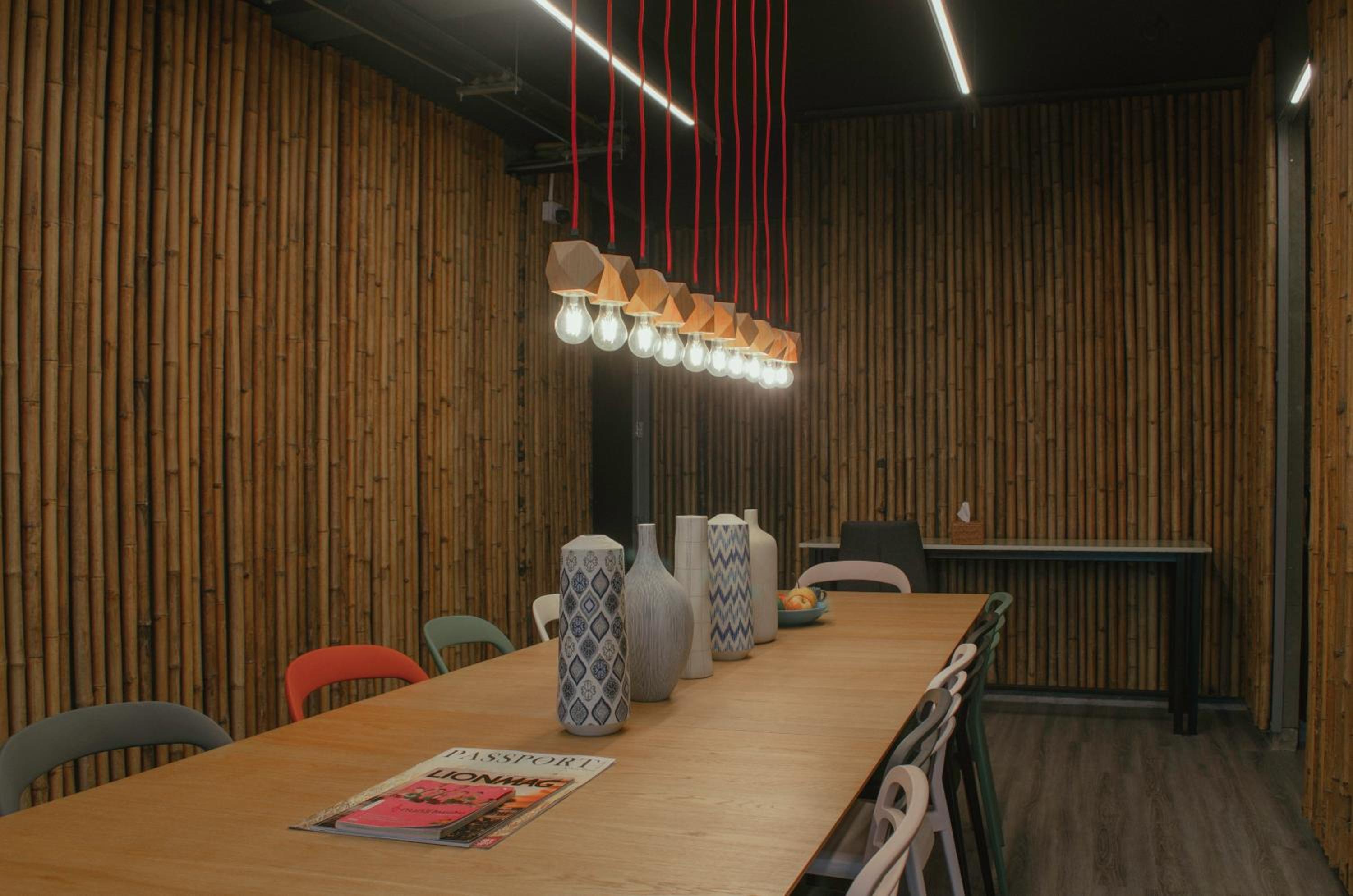Whereder Poshtel