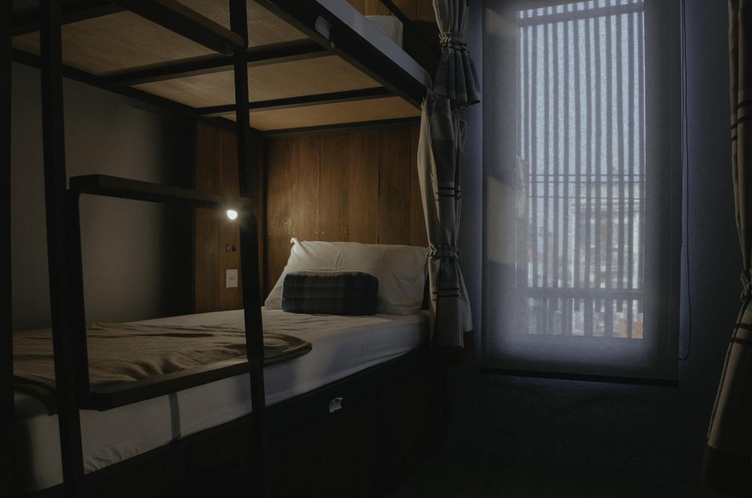 Whereder Poshtel