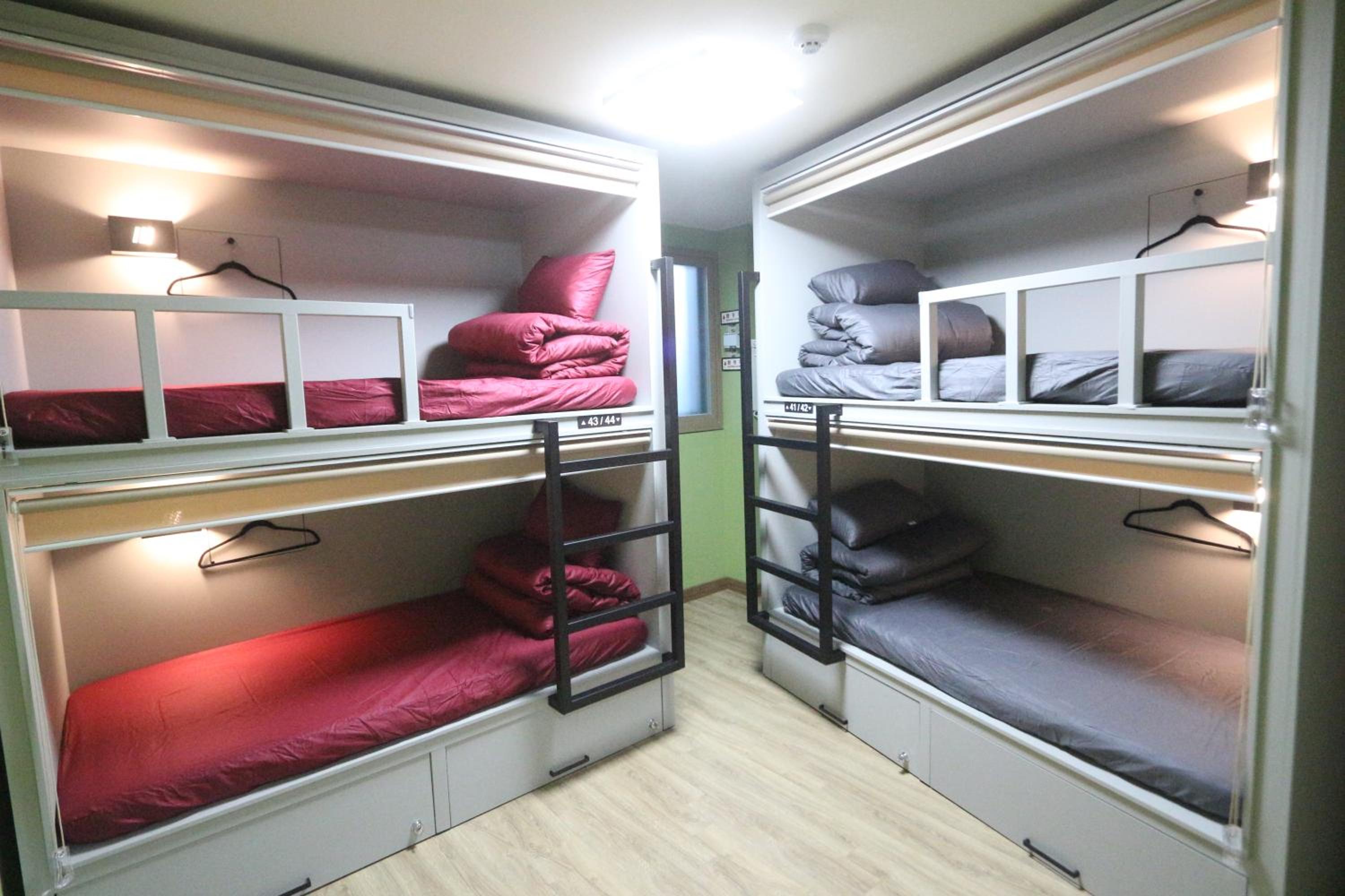 Midtown Hostel 223