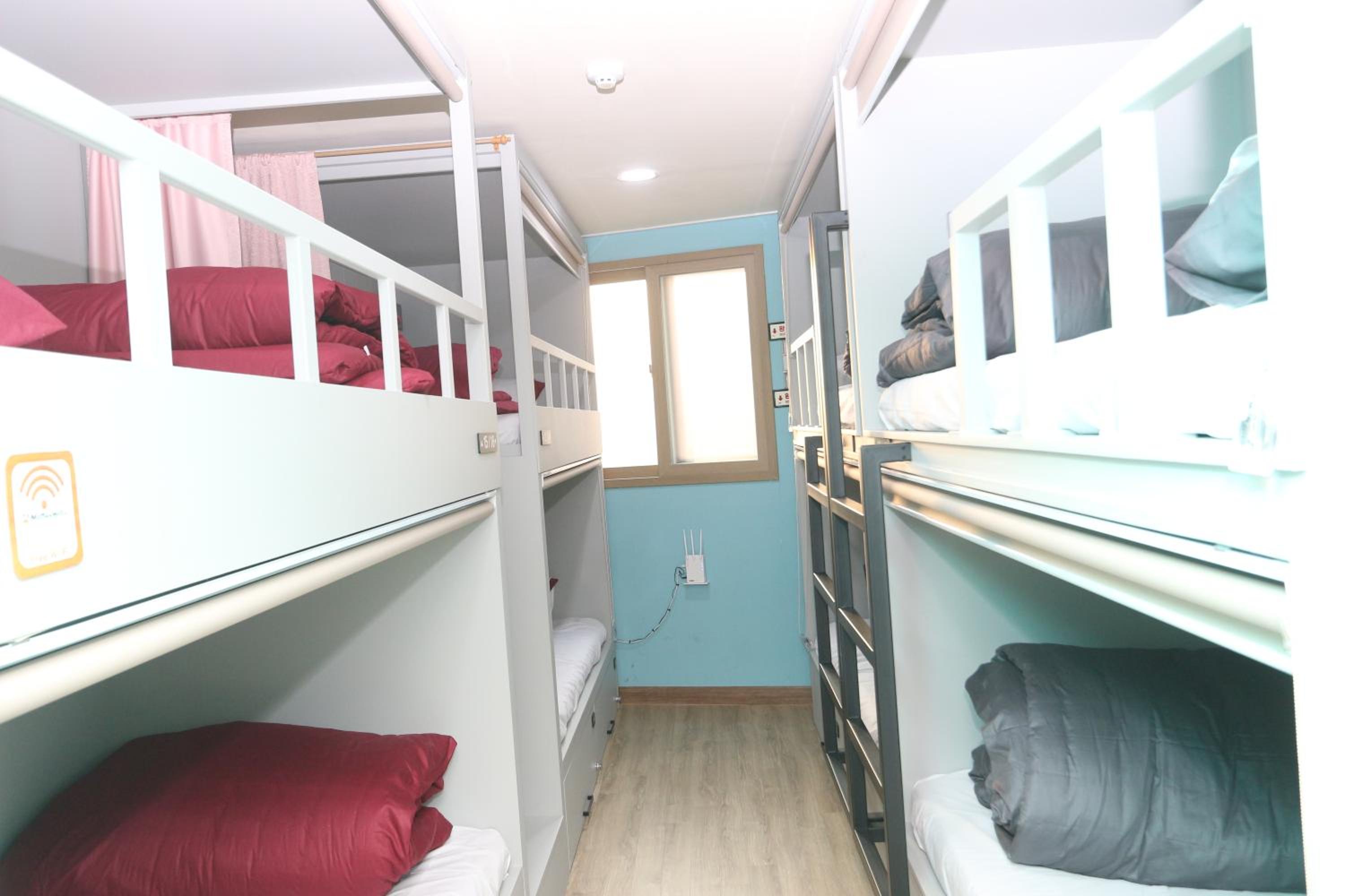 Midtown Hostel 181