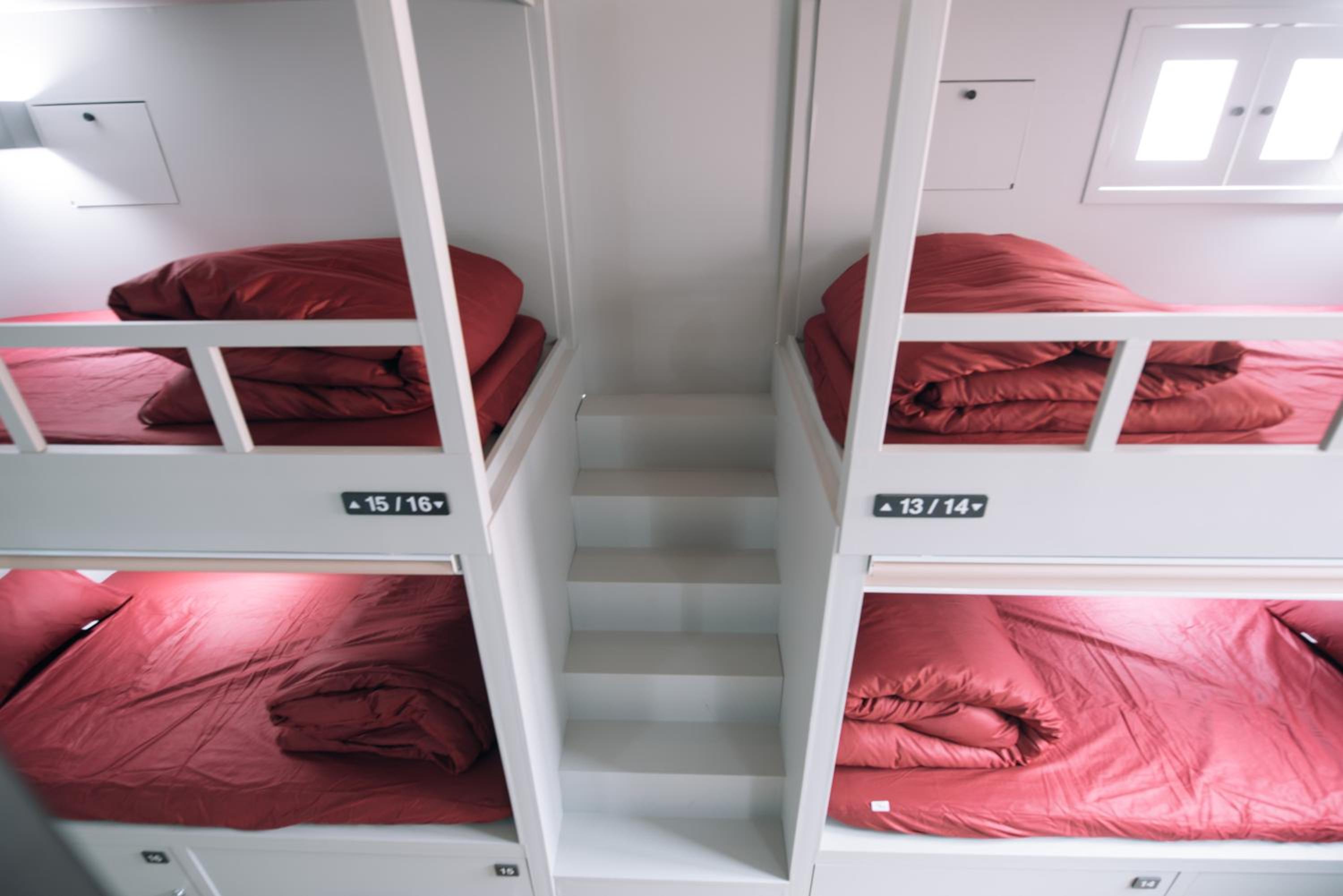 Midtown Hostel 184