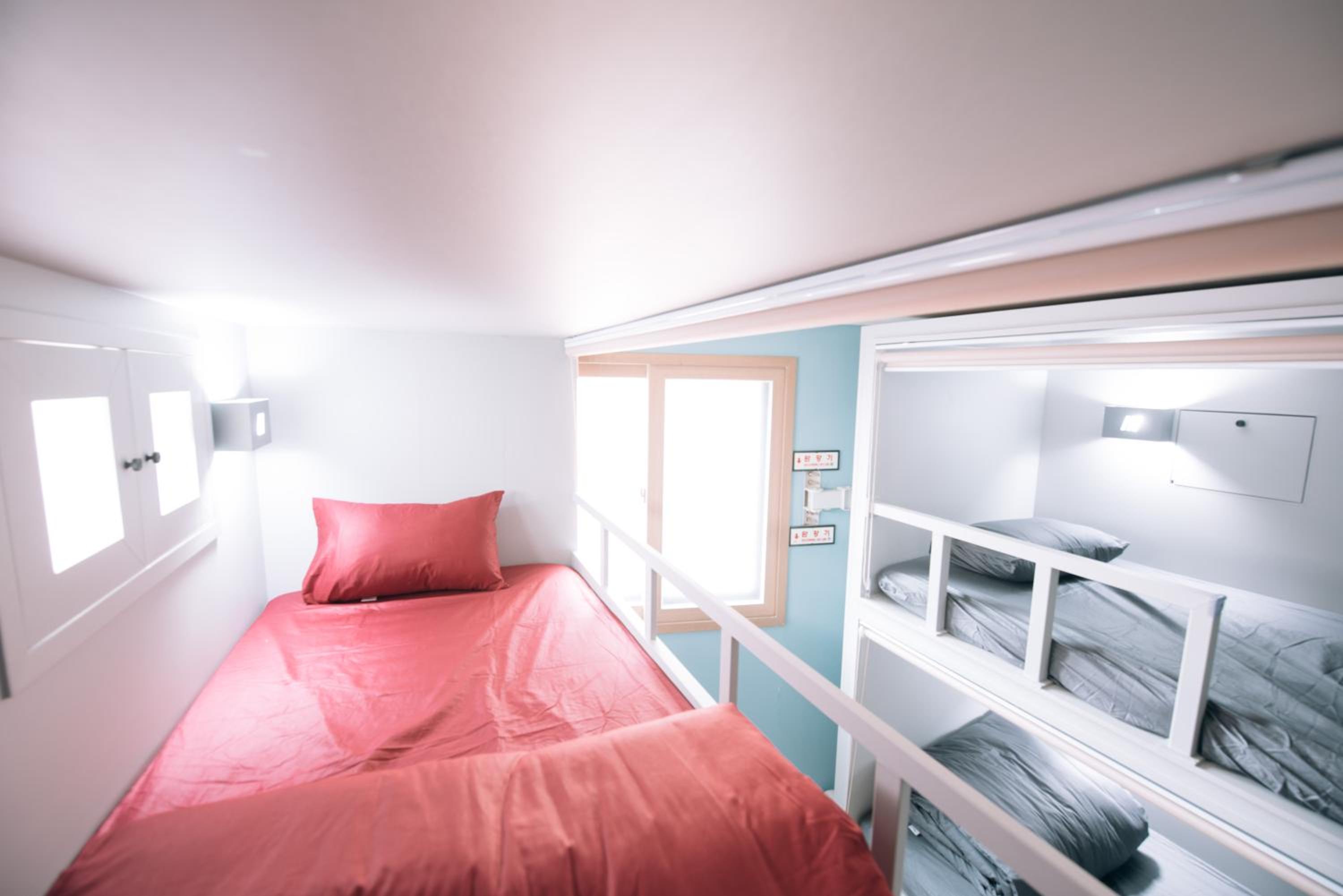 Midtown Hostel 188