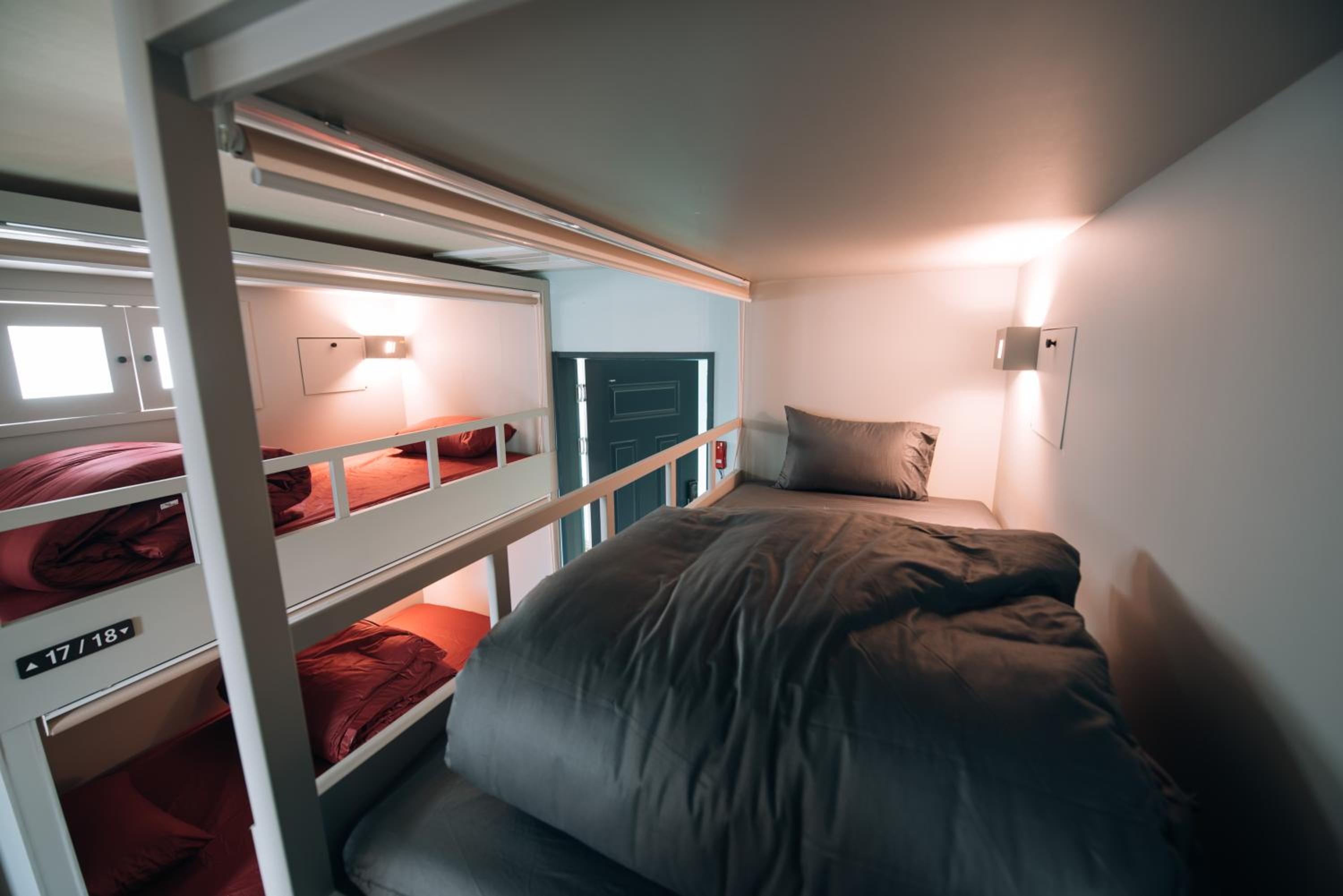 Midtown Hostel 35