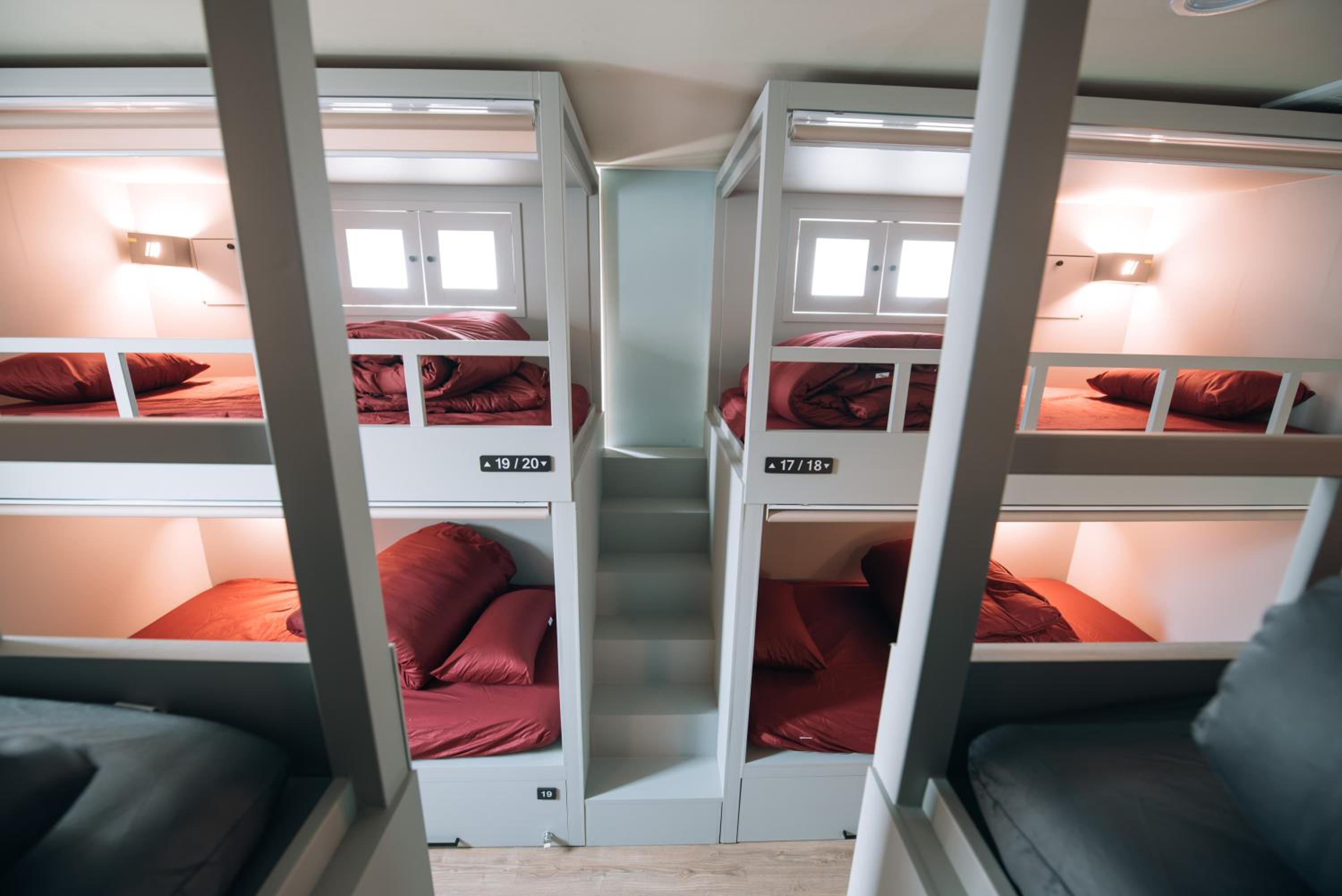 Midtown Hostel 175