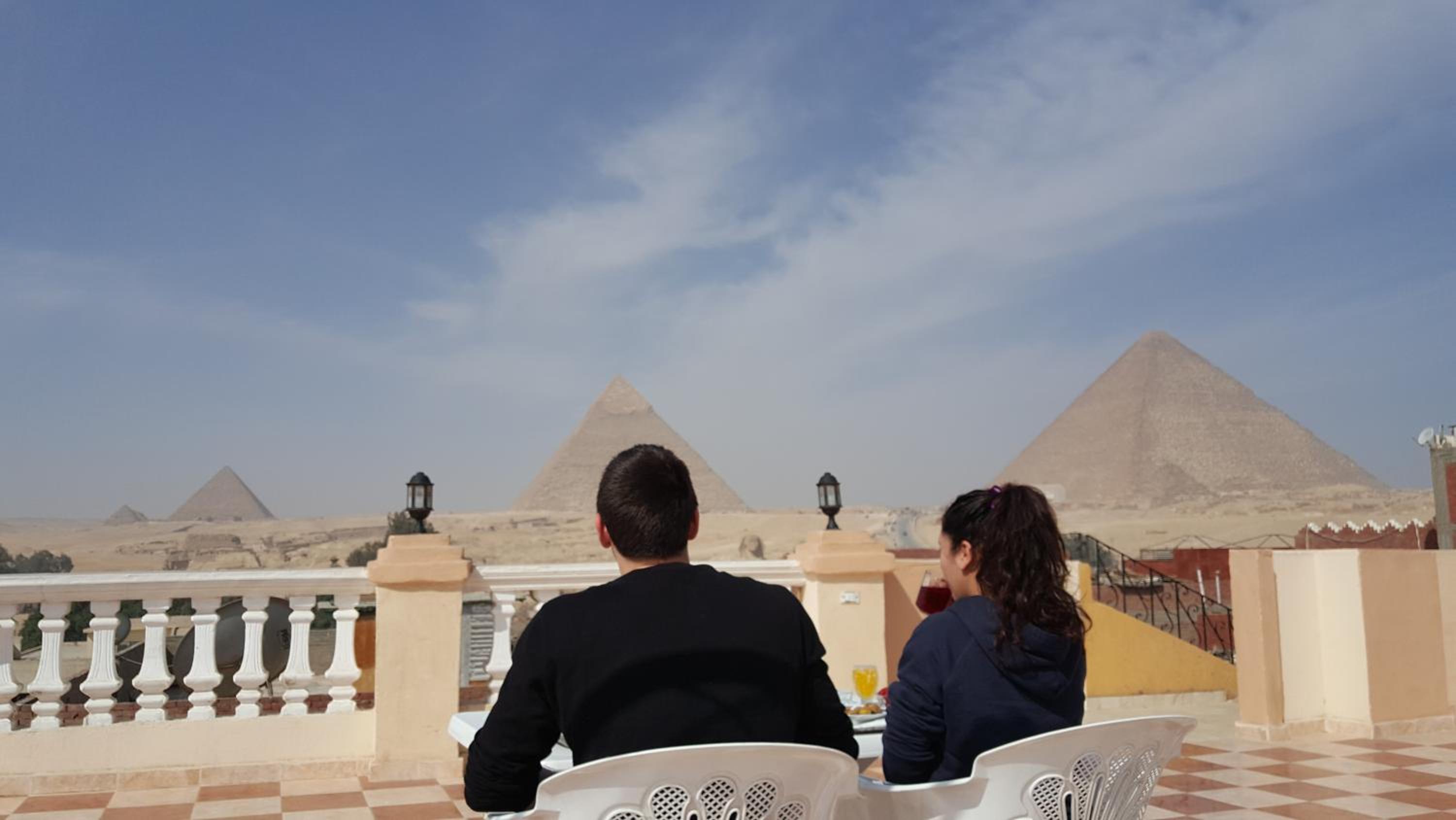 Royal Pyramids Inn