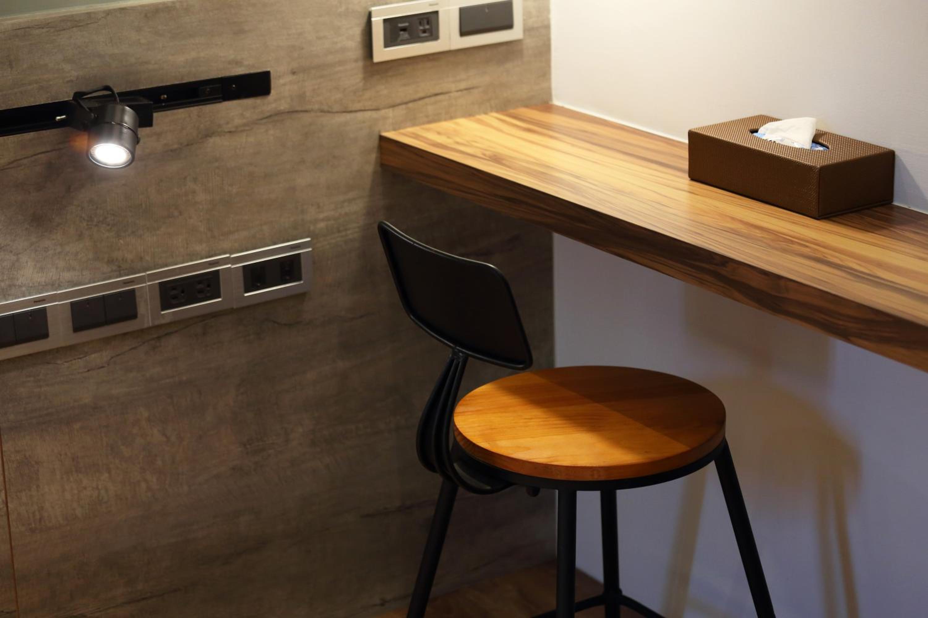 MIDORI Hostel