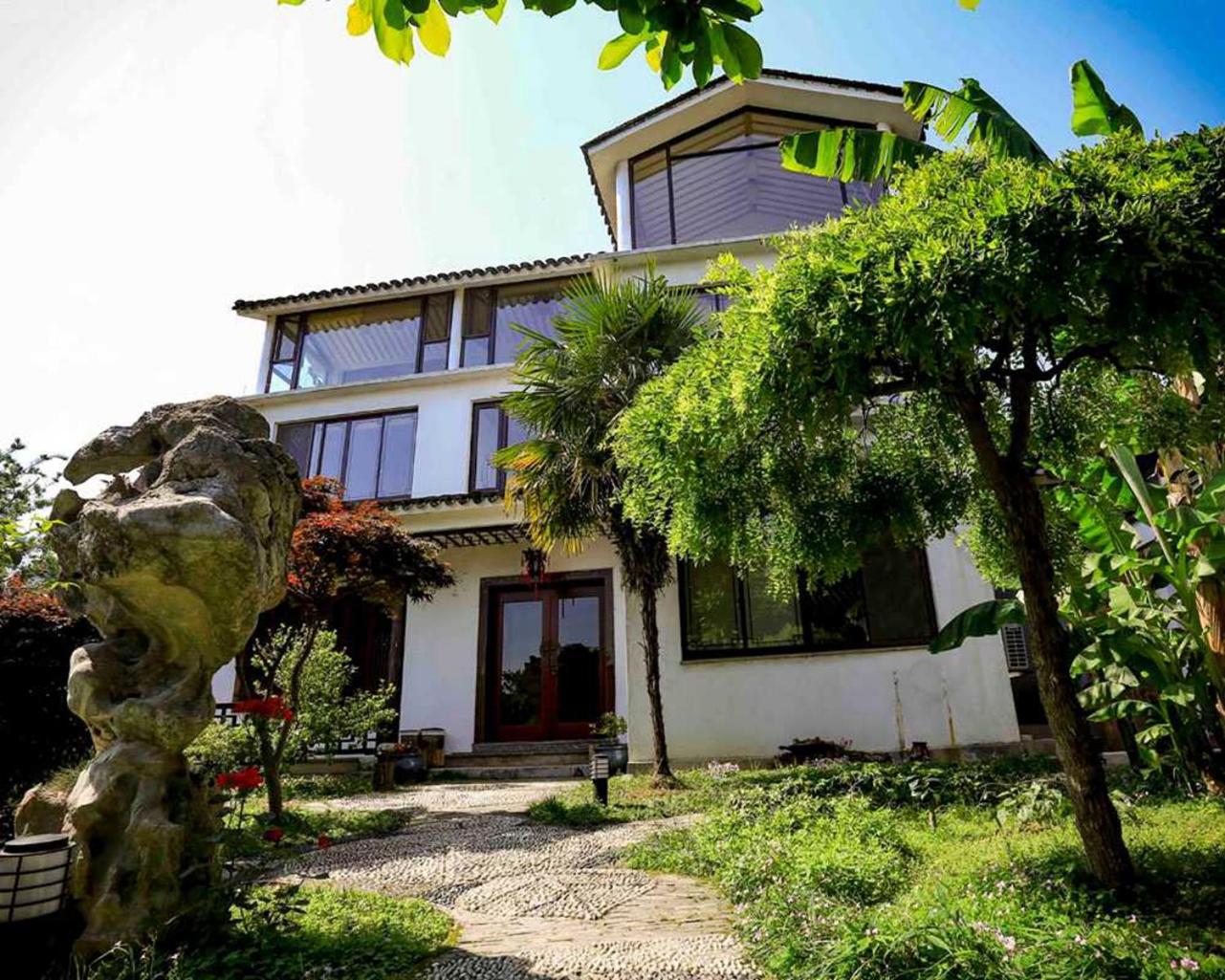 Pure-Land Villa