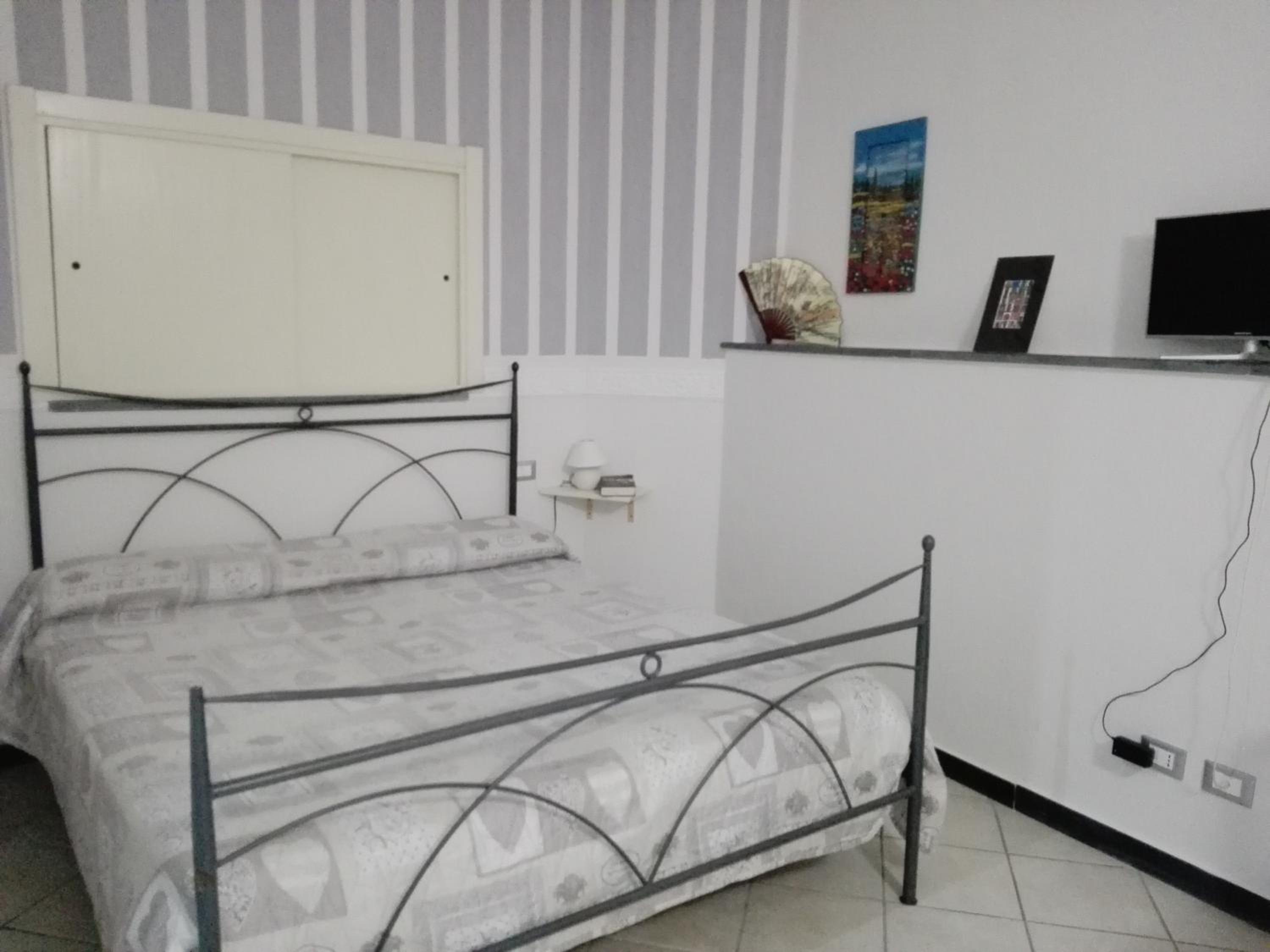 Sunset House en Riomaggiore — hotel room
