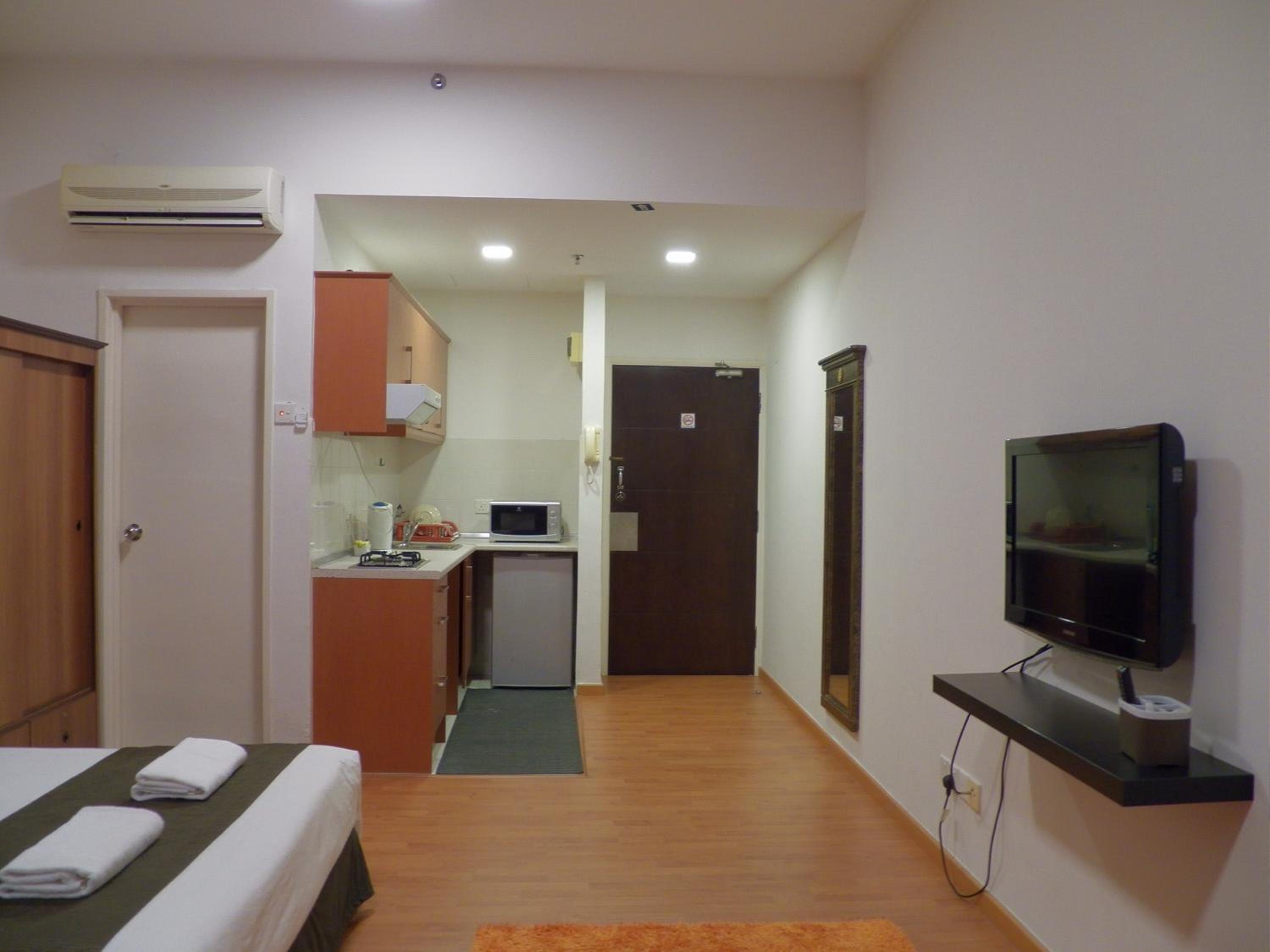 Maytower Apartment