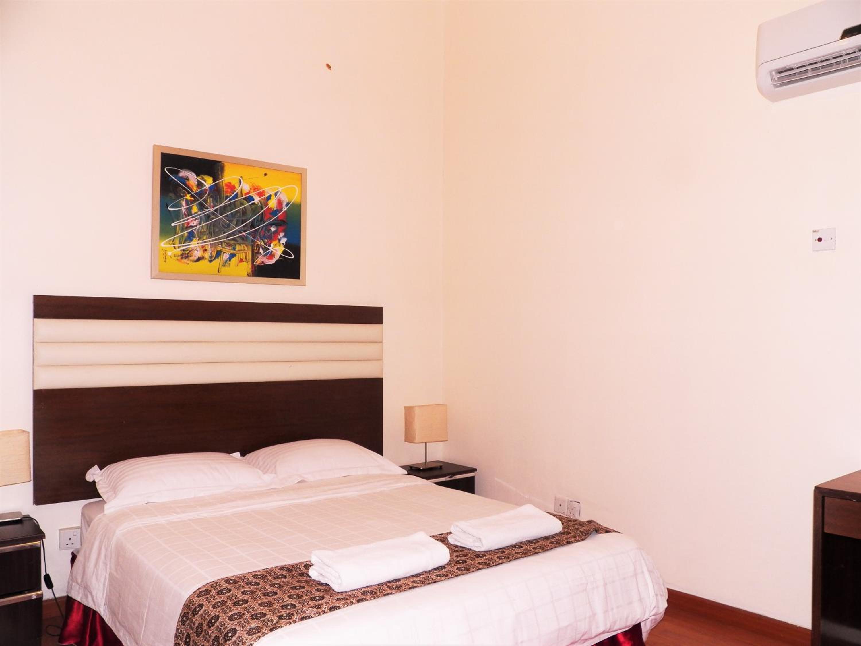 Maytower Apartment