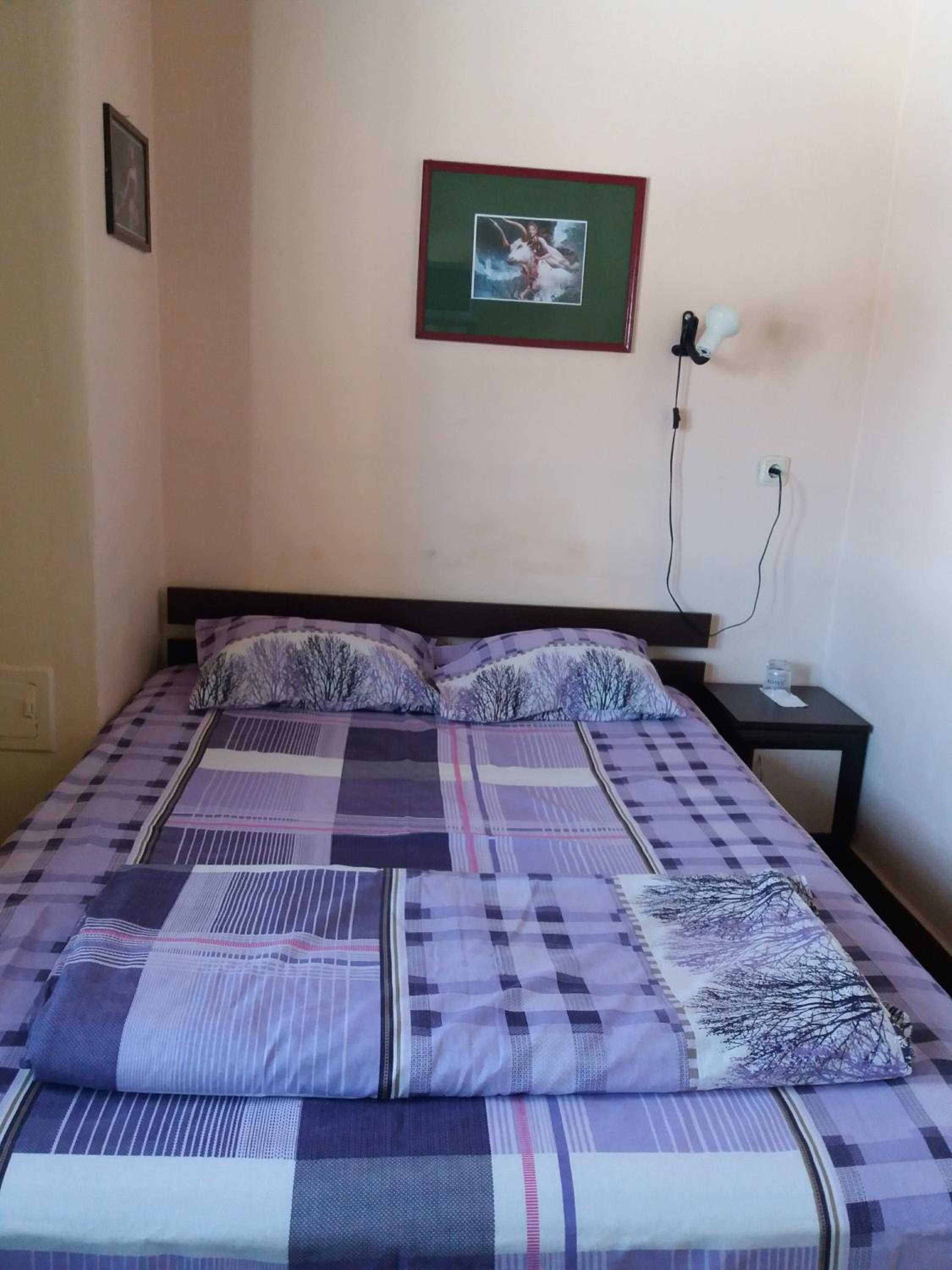 Стаи за гости ОРЕХА Троян Private rooms Oreha