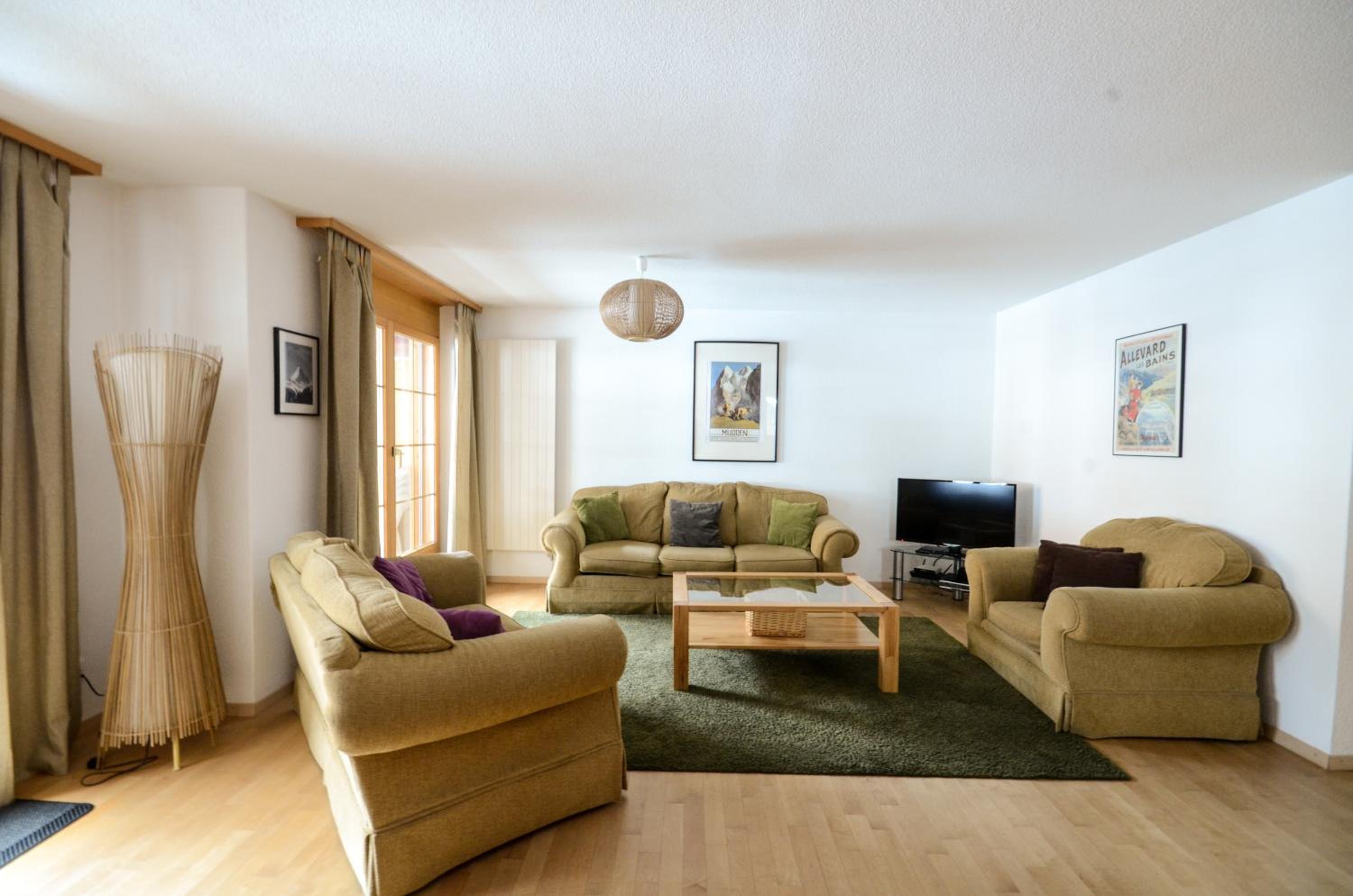 Luxury Family Apartment view 3