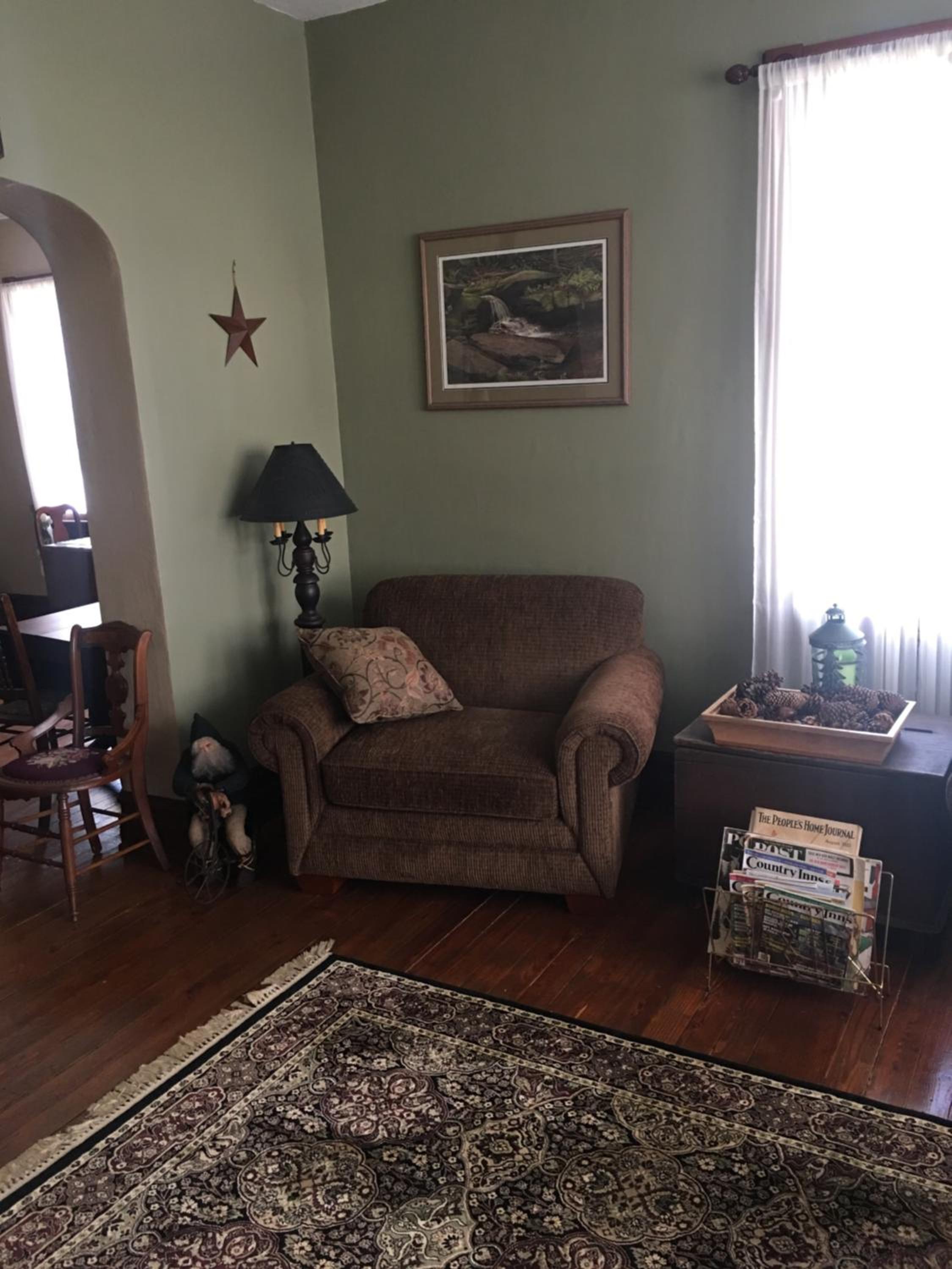 Lizard Creek Inn view 5
