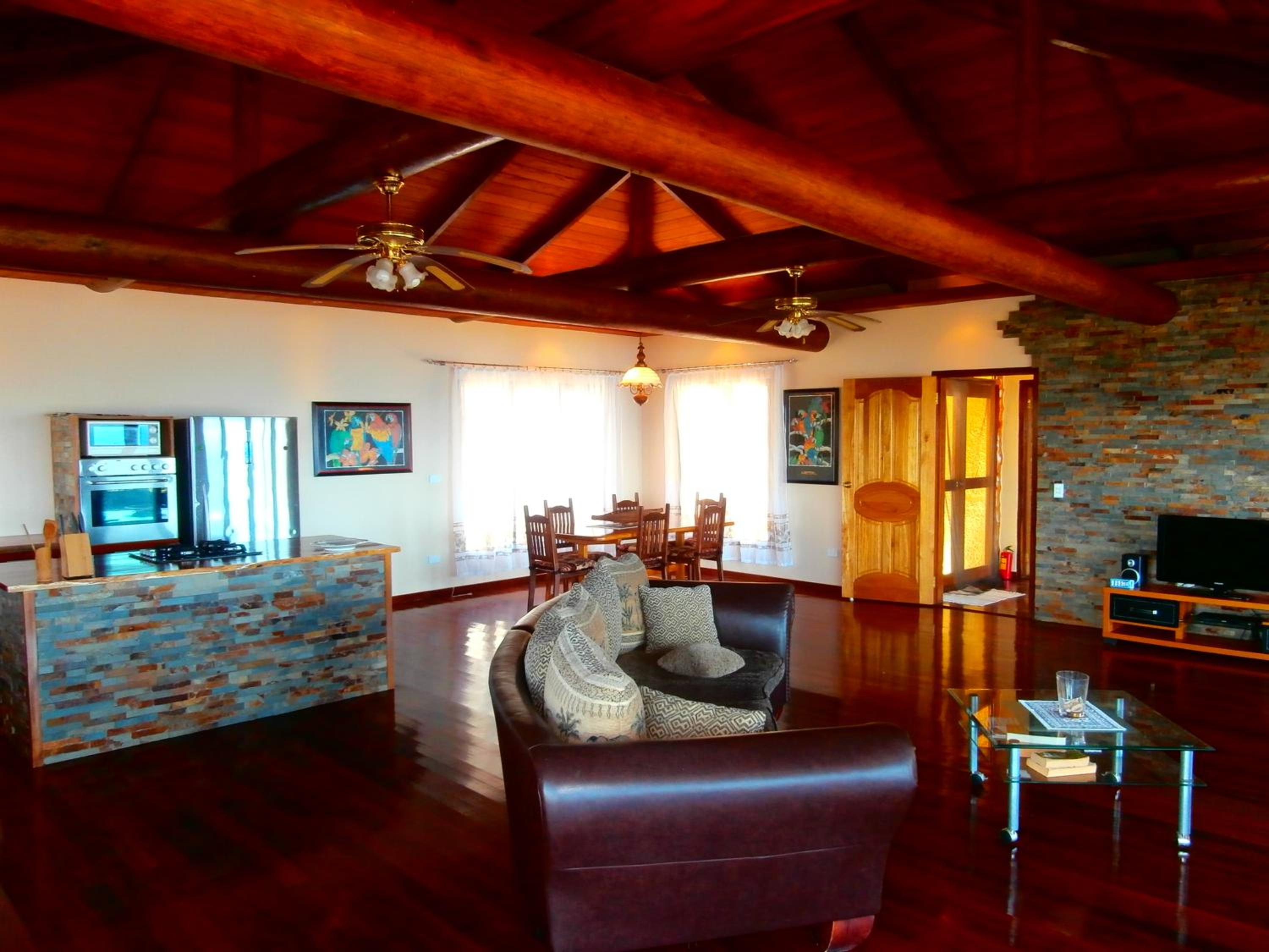 Korovesi Sunshine Villas