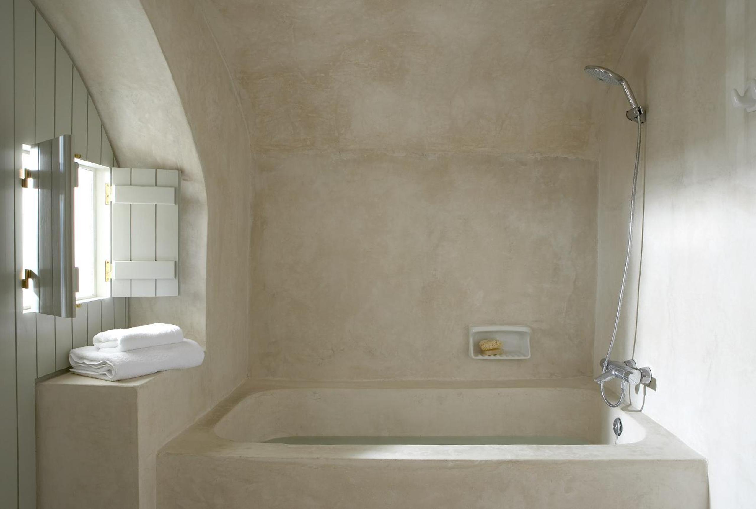 Villa Fabrica Santorini view 3
