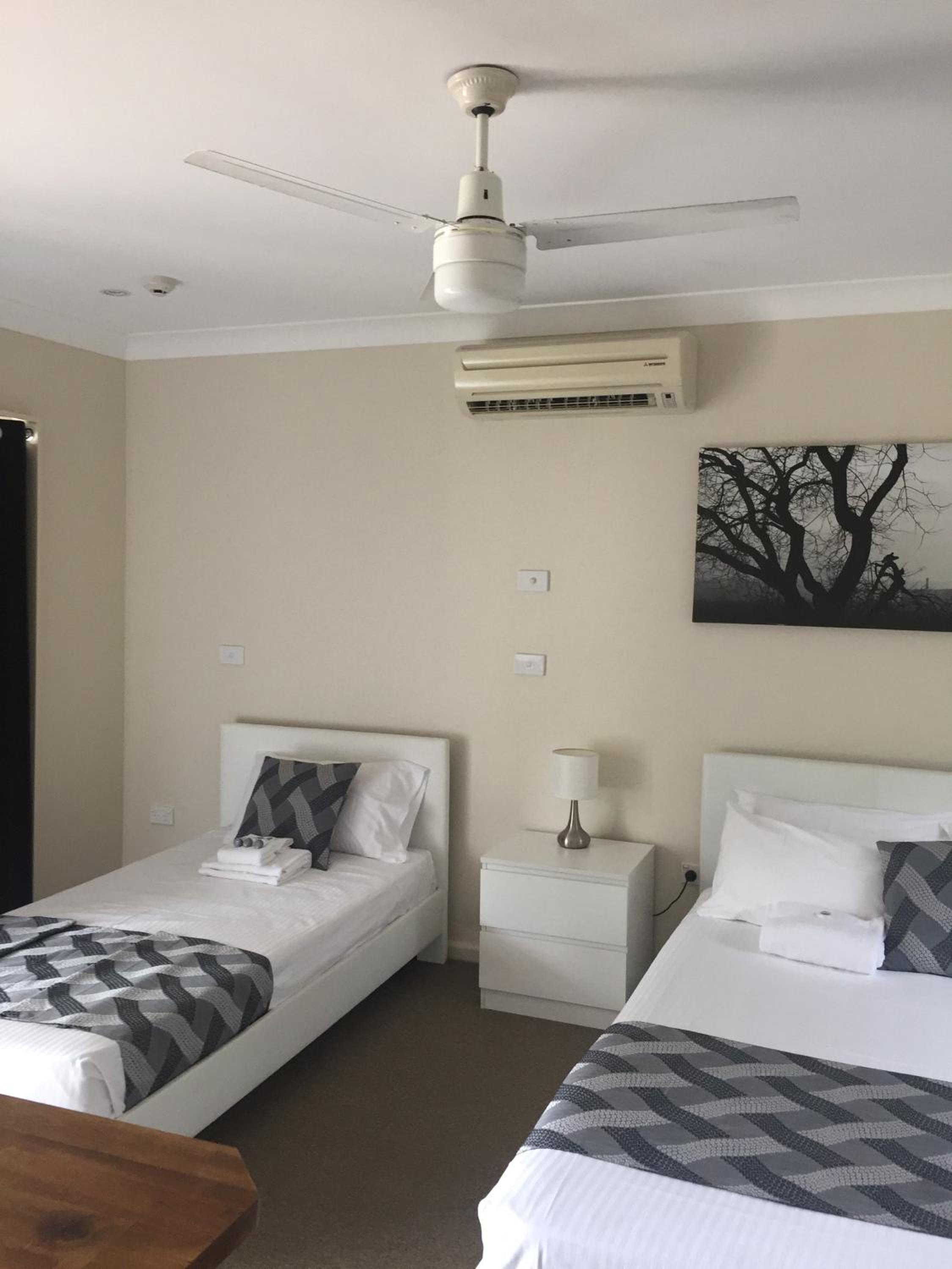 Narimba Motel