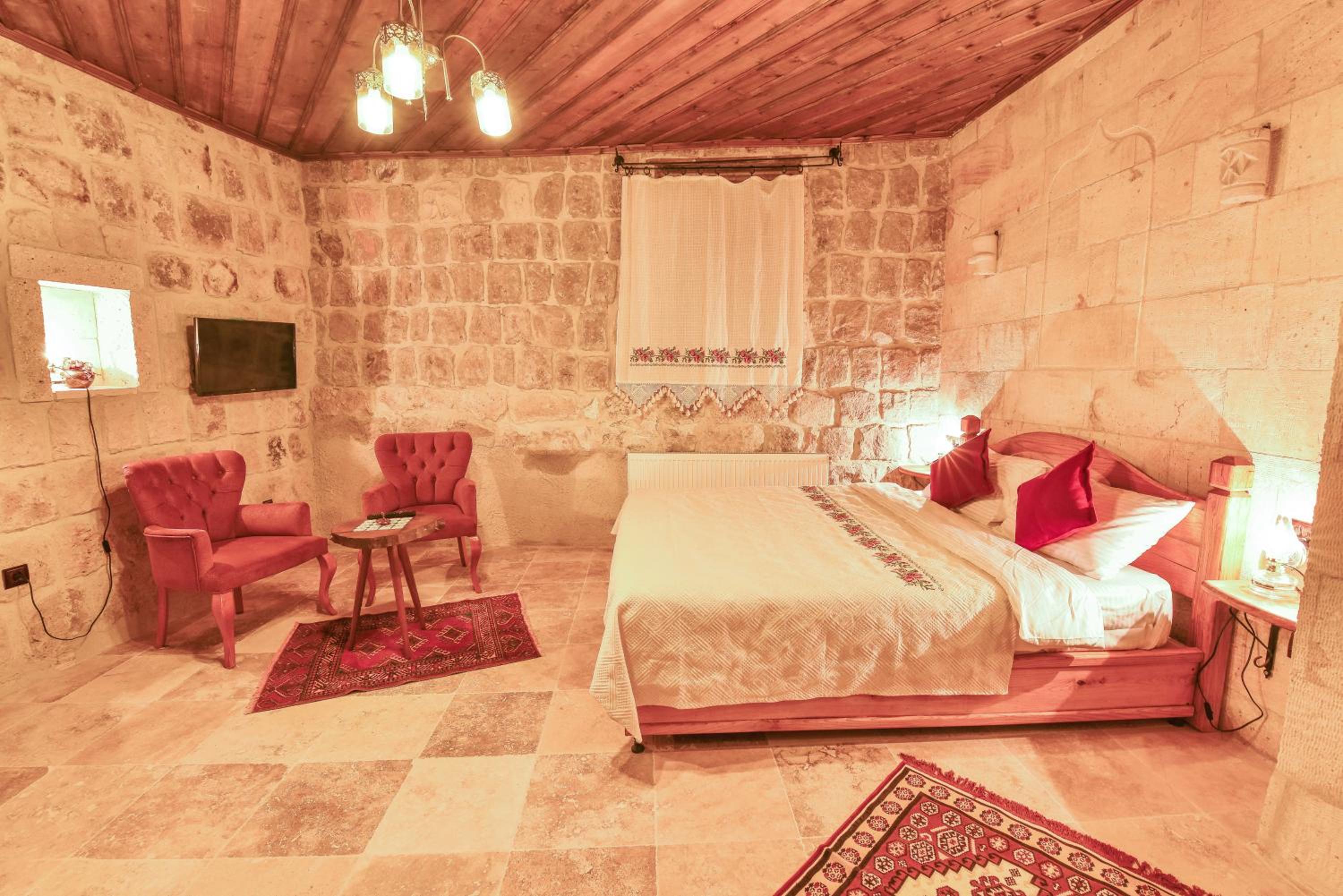 Mosaic Cave Hotel - Image 28