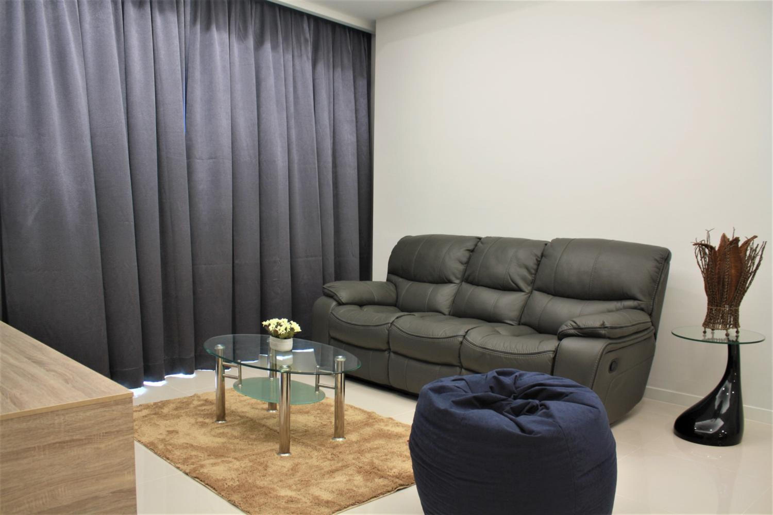 Azure Residence Paradigm Mall photo 2