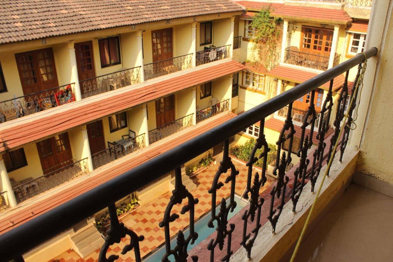 Cozy Candolim Apartment fully furnished for five adults view 3