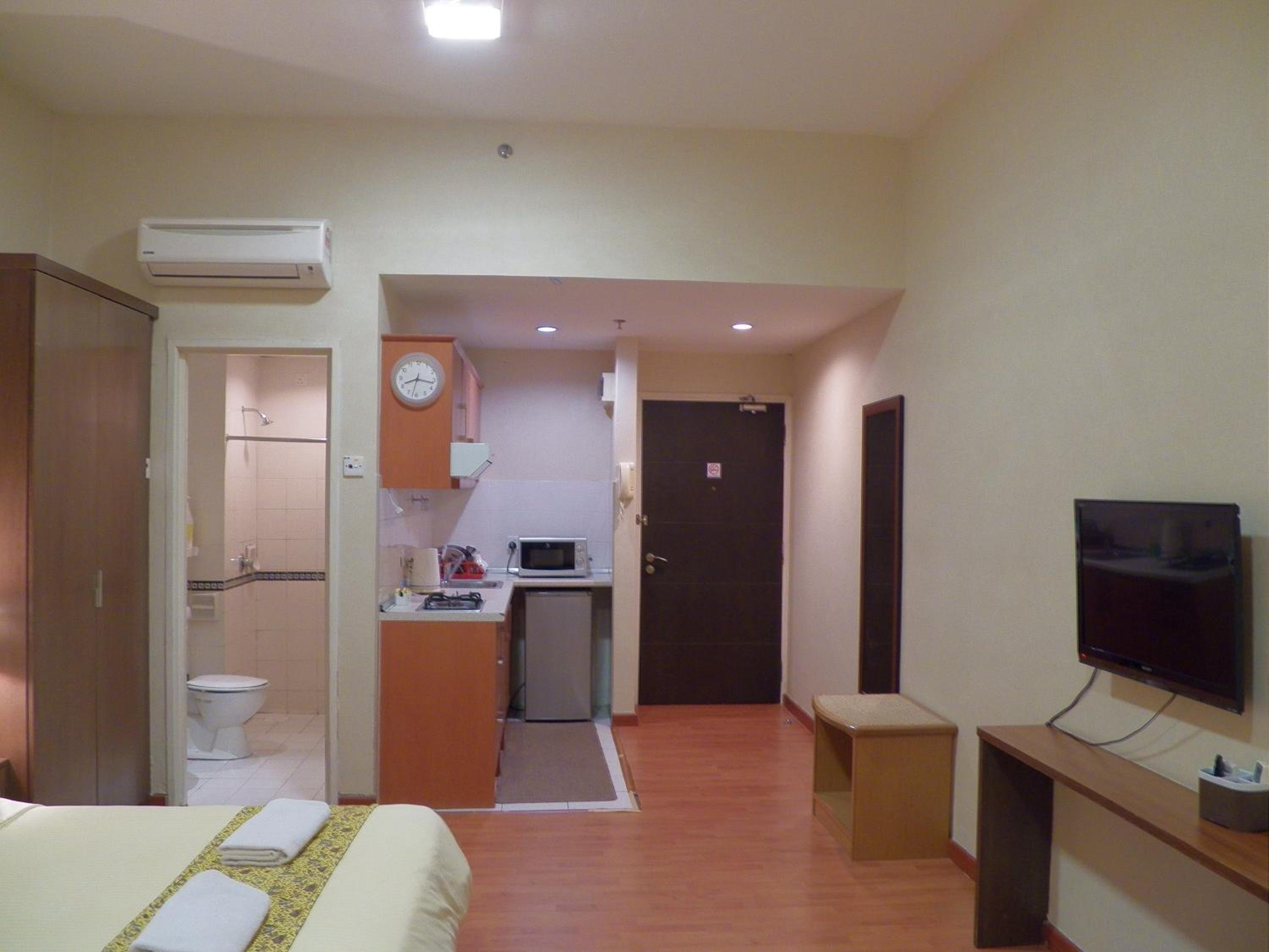 Maytower Apartment