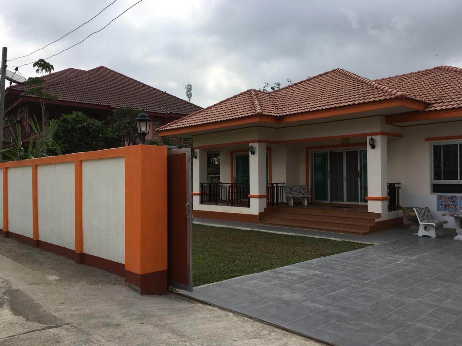 Janson's House Next to Singha Park Chiang Rai view 3
