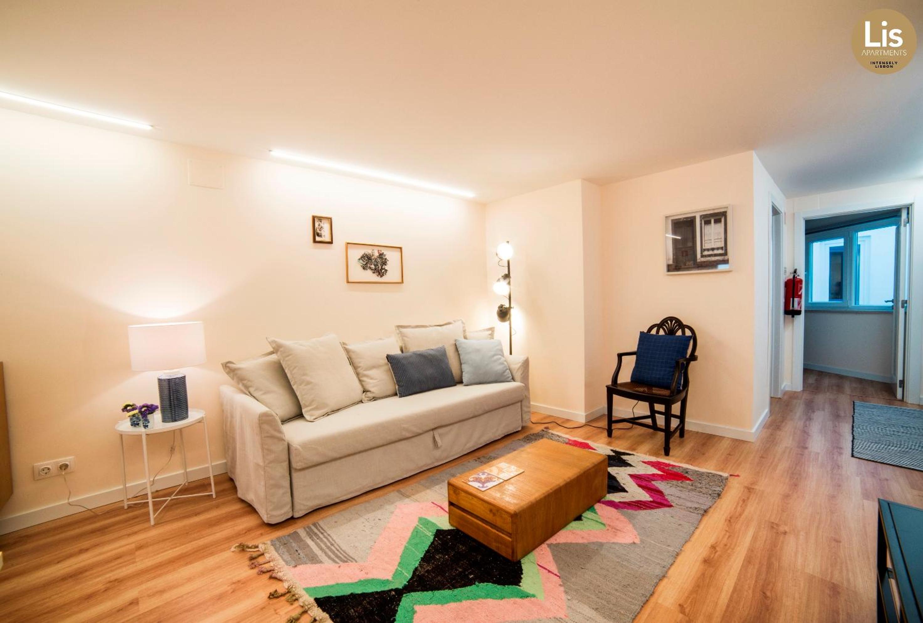 Lis Apartments
