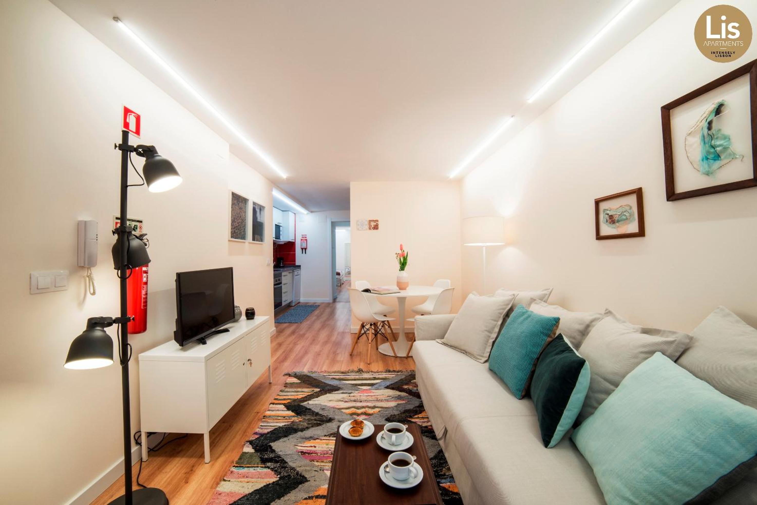 Lis Apartments