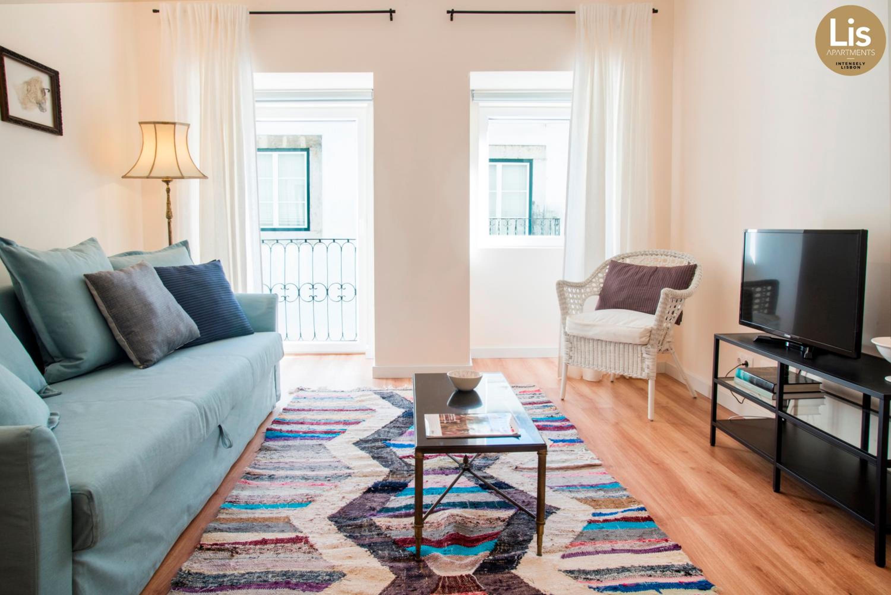 Lis Apartments