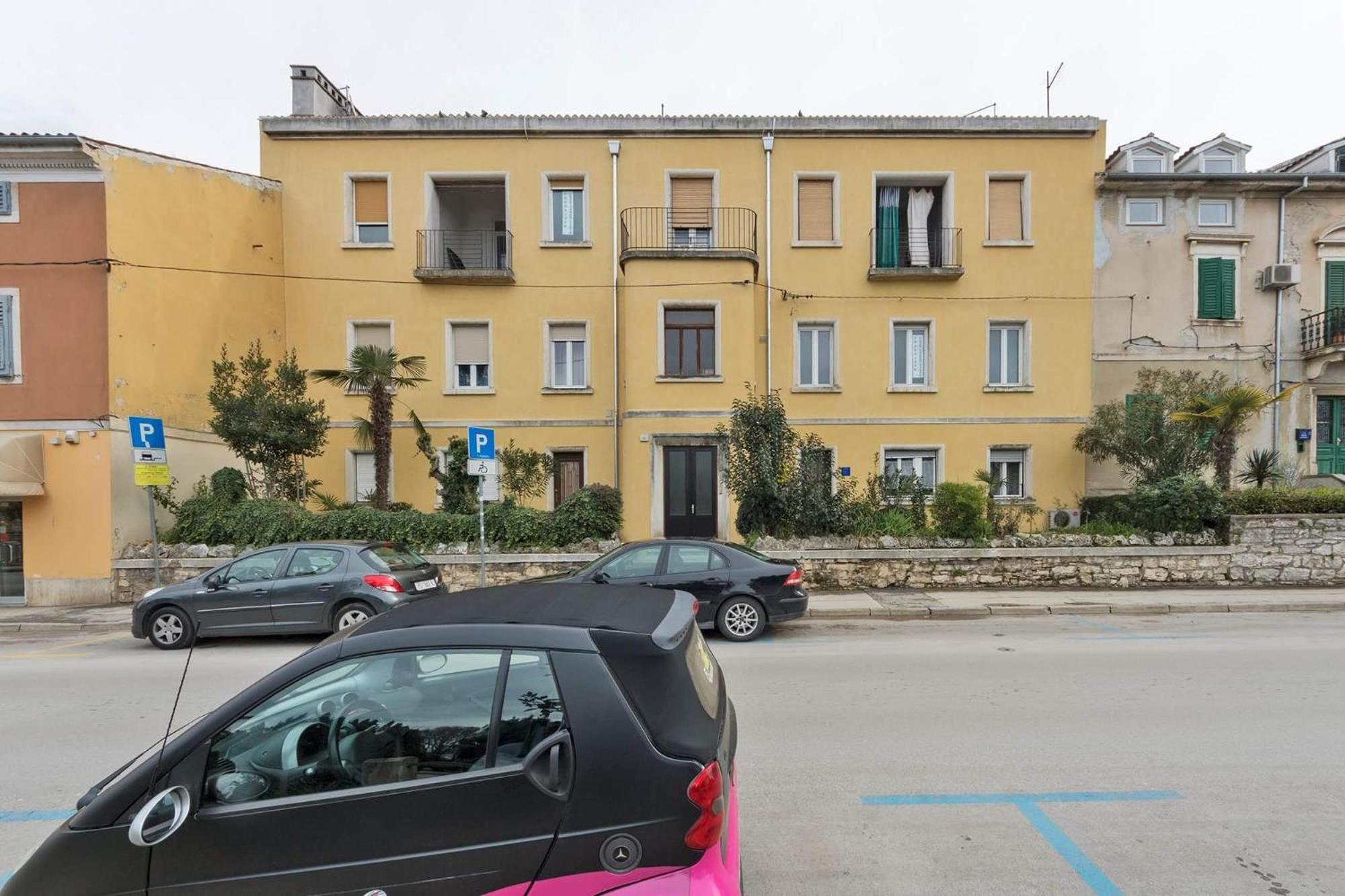 Apartment Nicol view 2