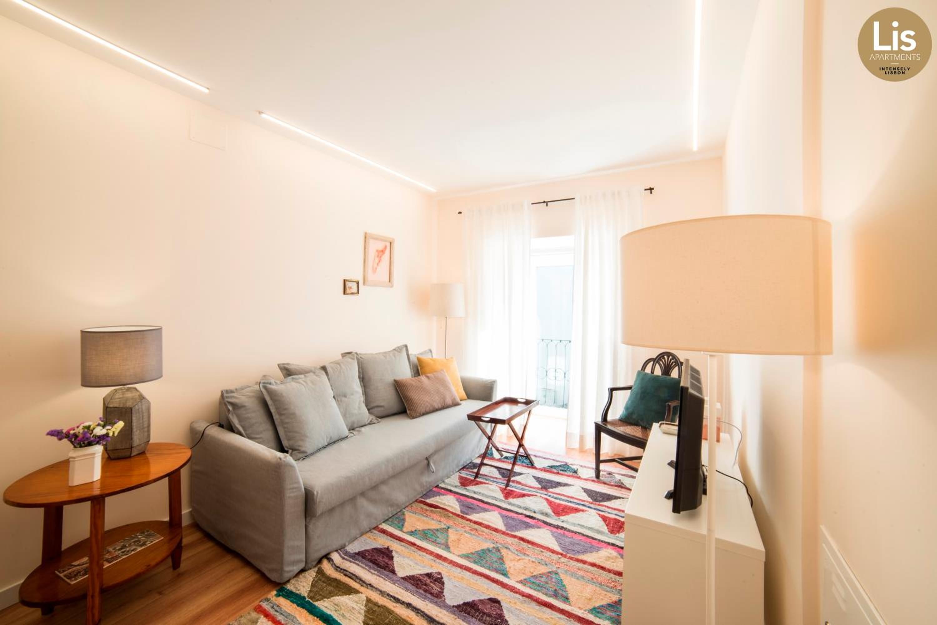 Lis Apartments