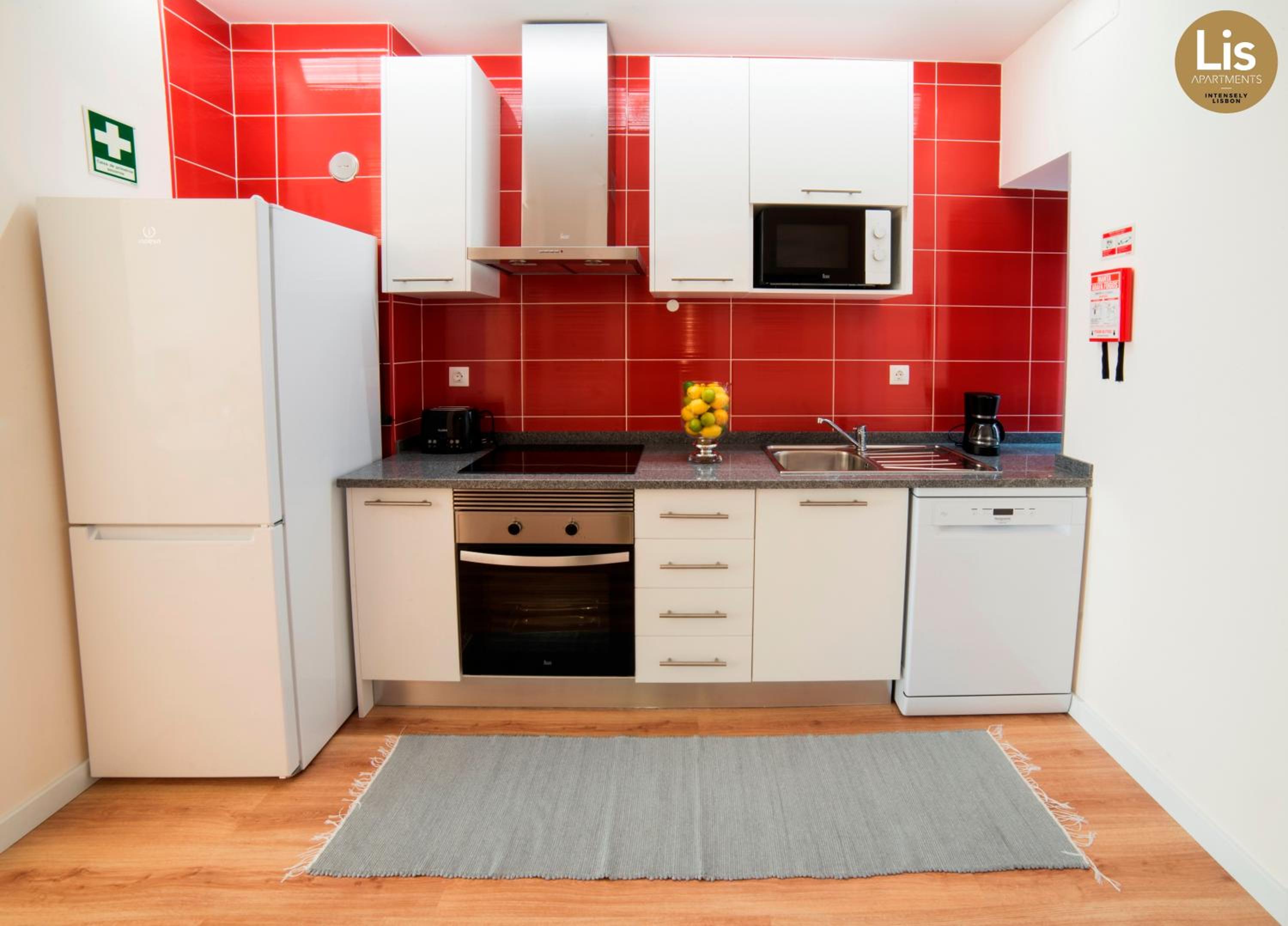 Lis Apartments