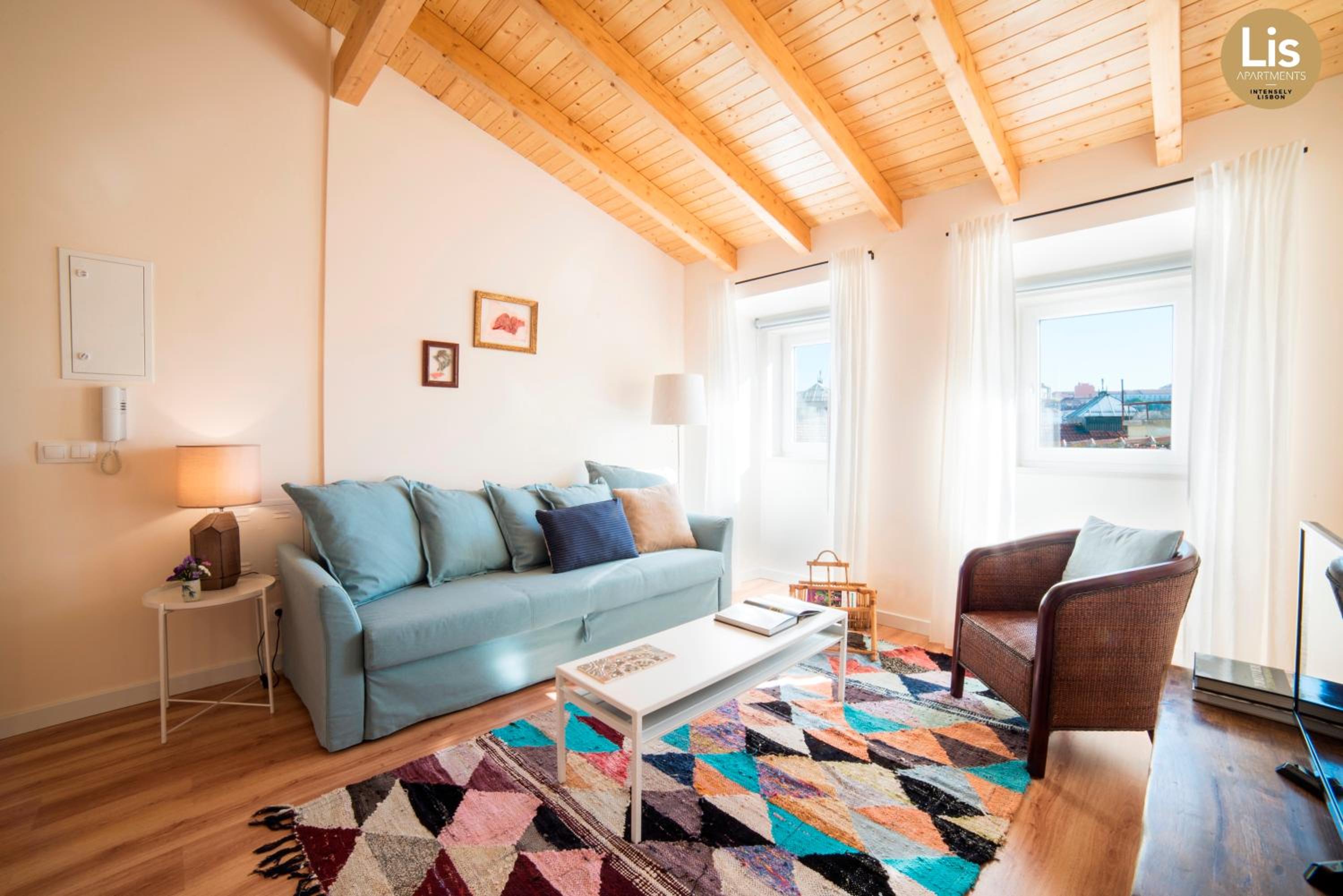 Lis Apartments