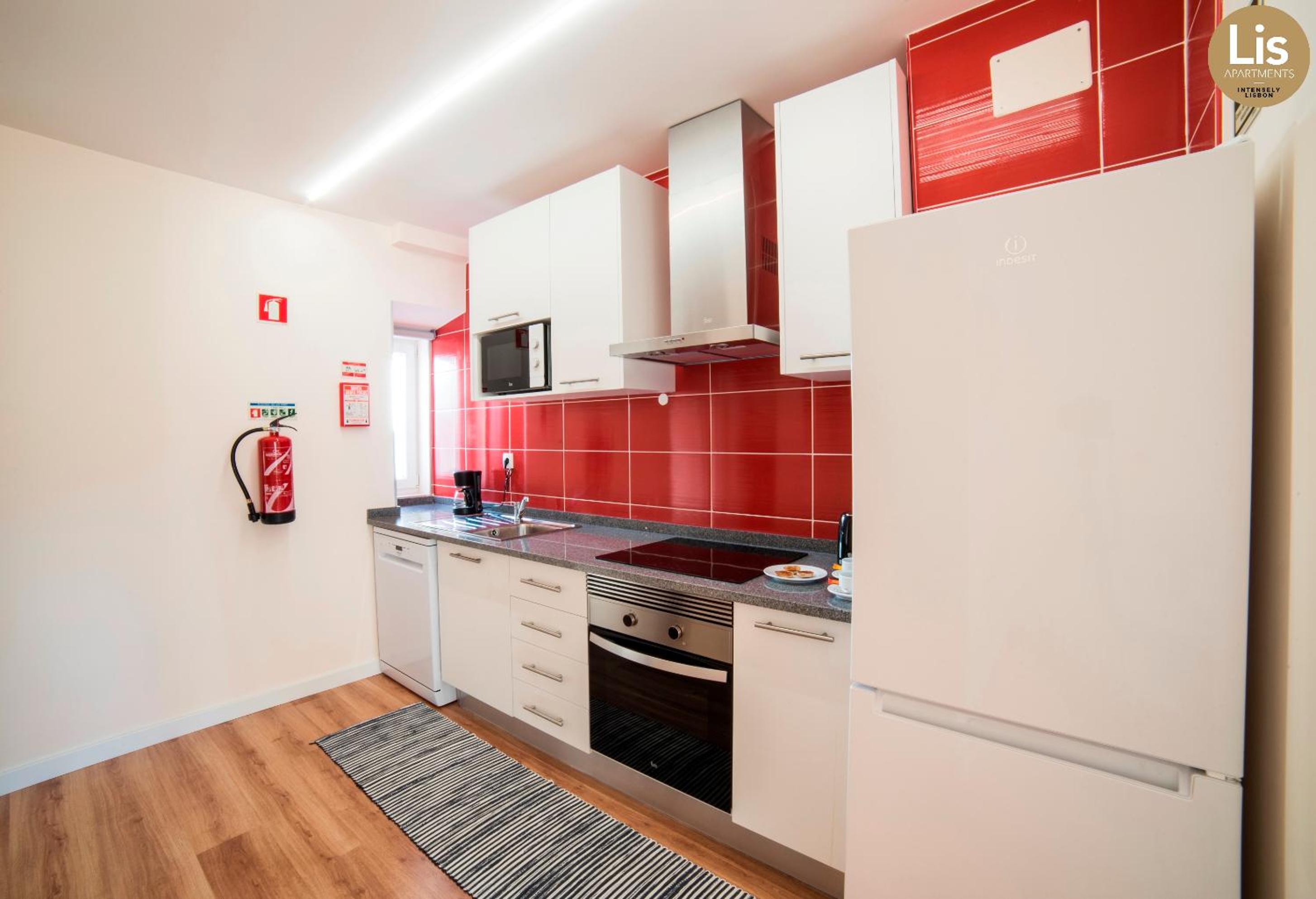 Lis Apartments