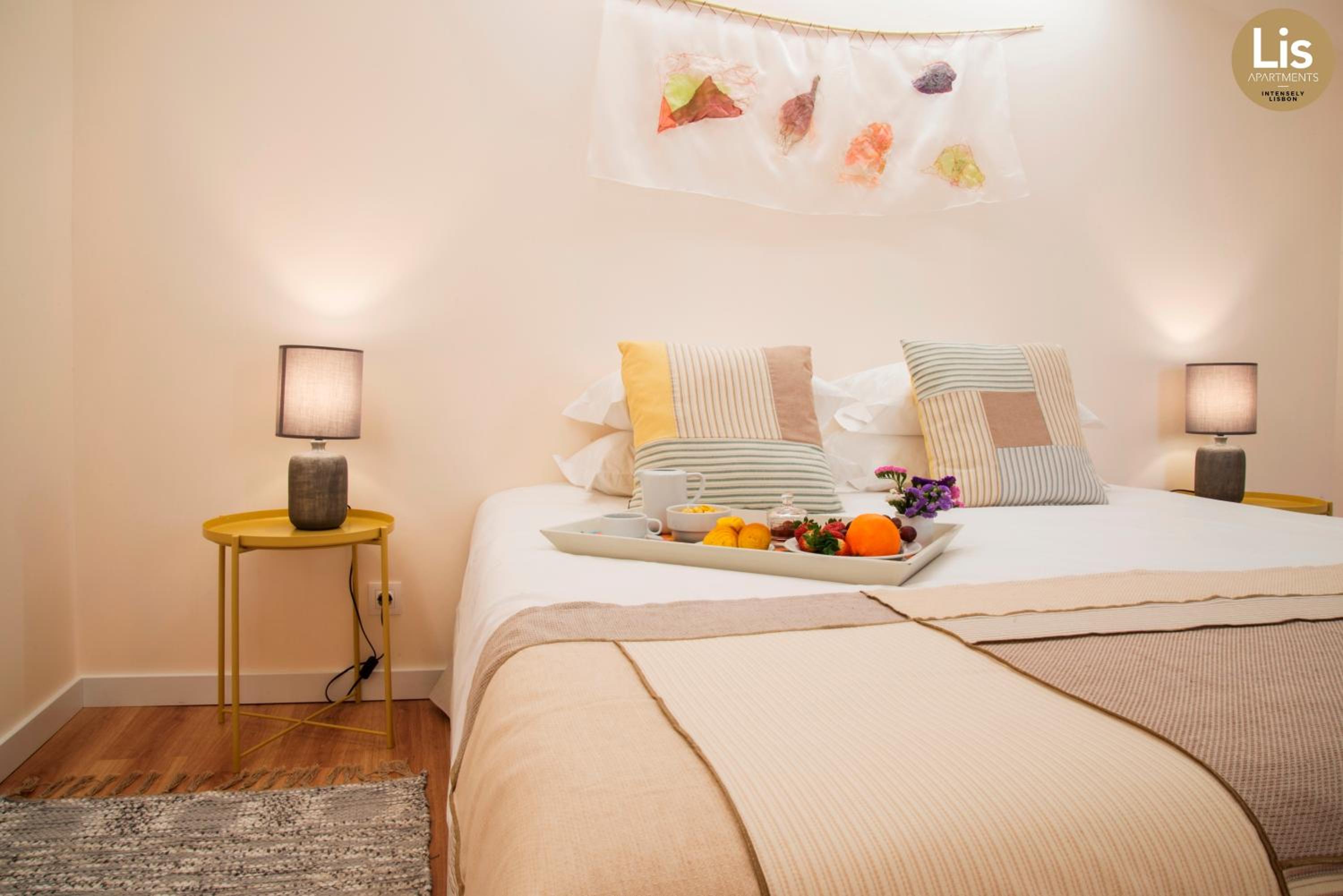 Lis Apartments