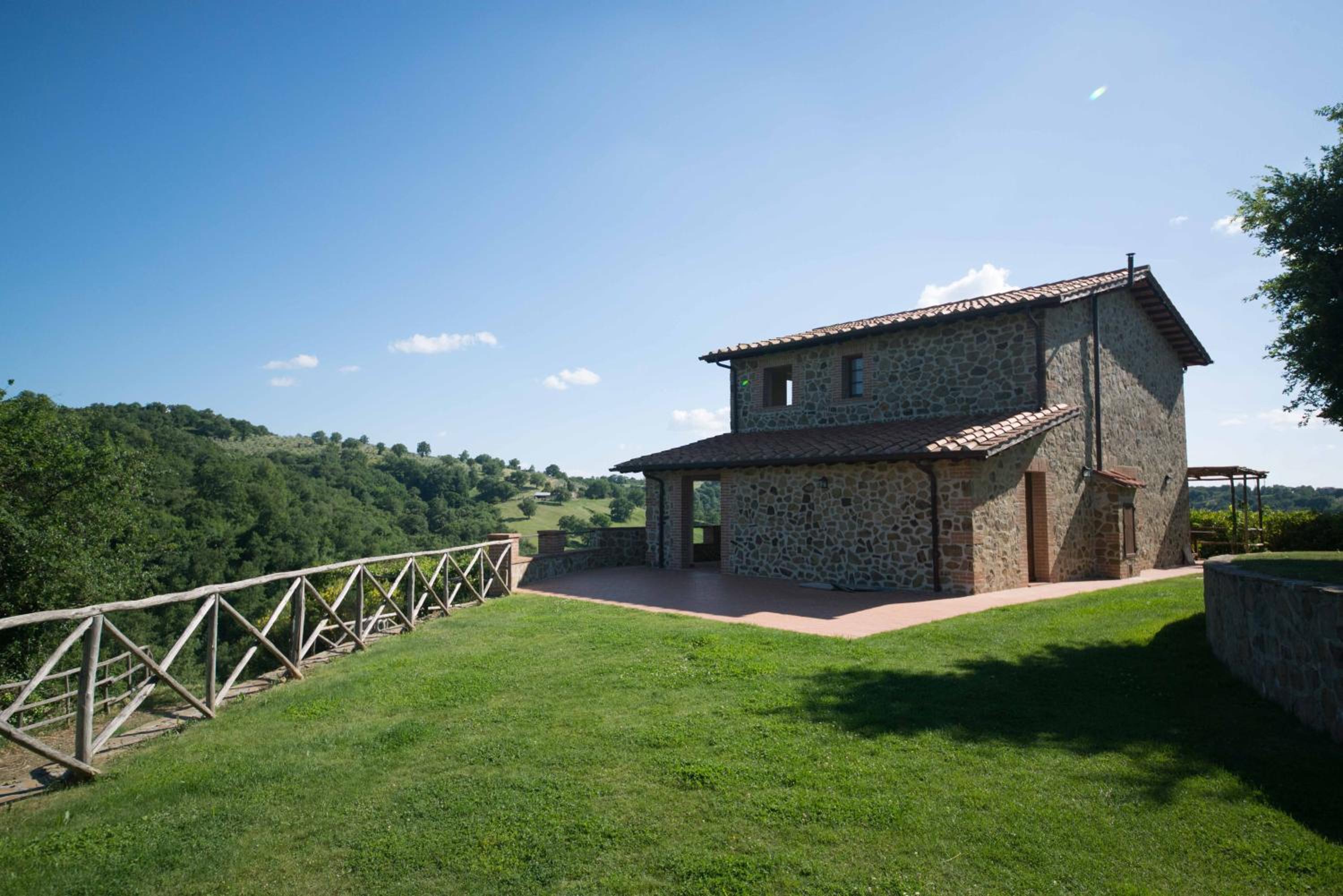 Home with a view in Scansano, Tuscany view 3