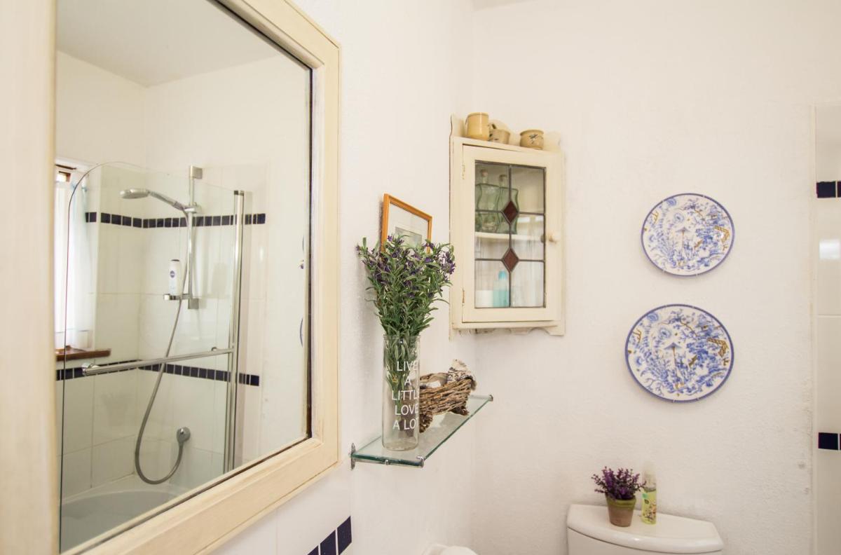 Milkwood Country Cottage