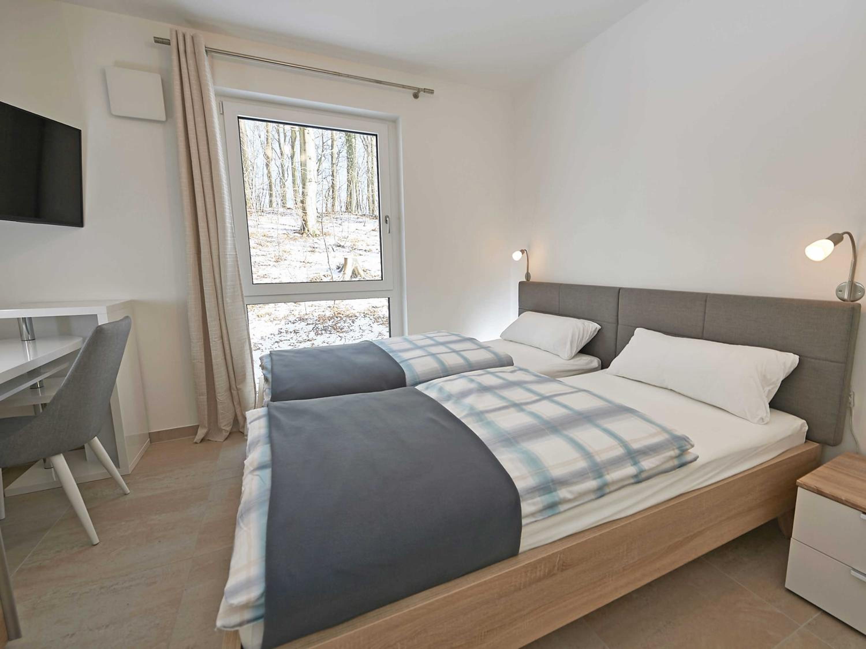 Haus Kap Arkona in Sellin - Fewo 02 mit Kamin und Terrasse
