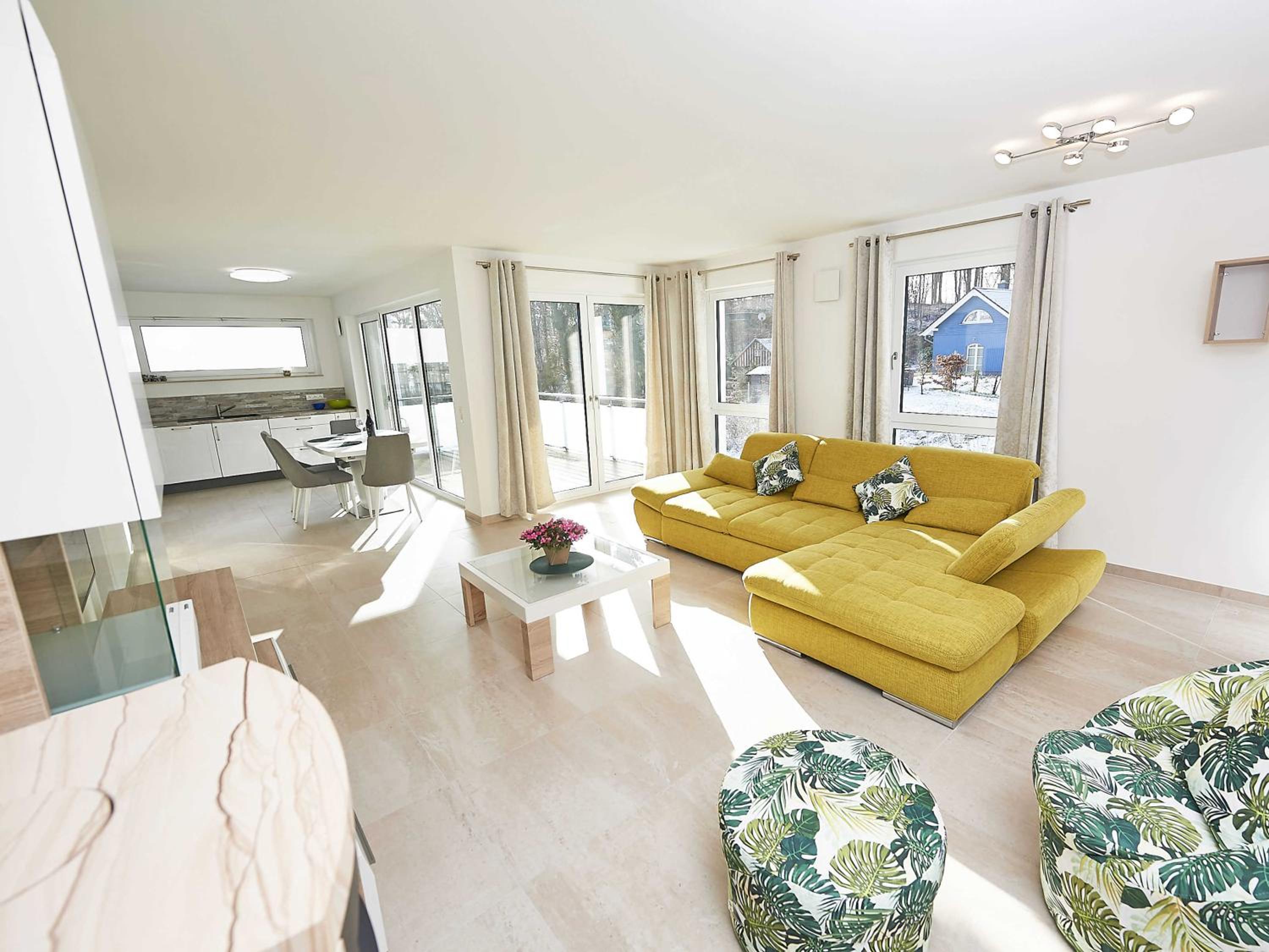 Haus Kap Arkona in Sellin - Fewo 02 mit Kamin und Terrasse