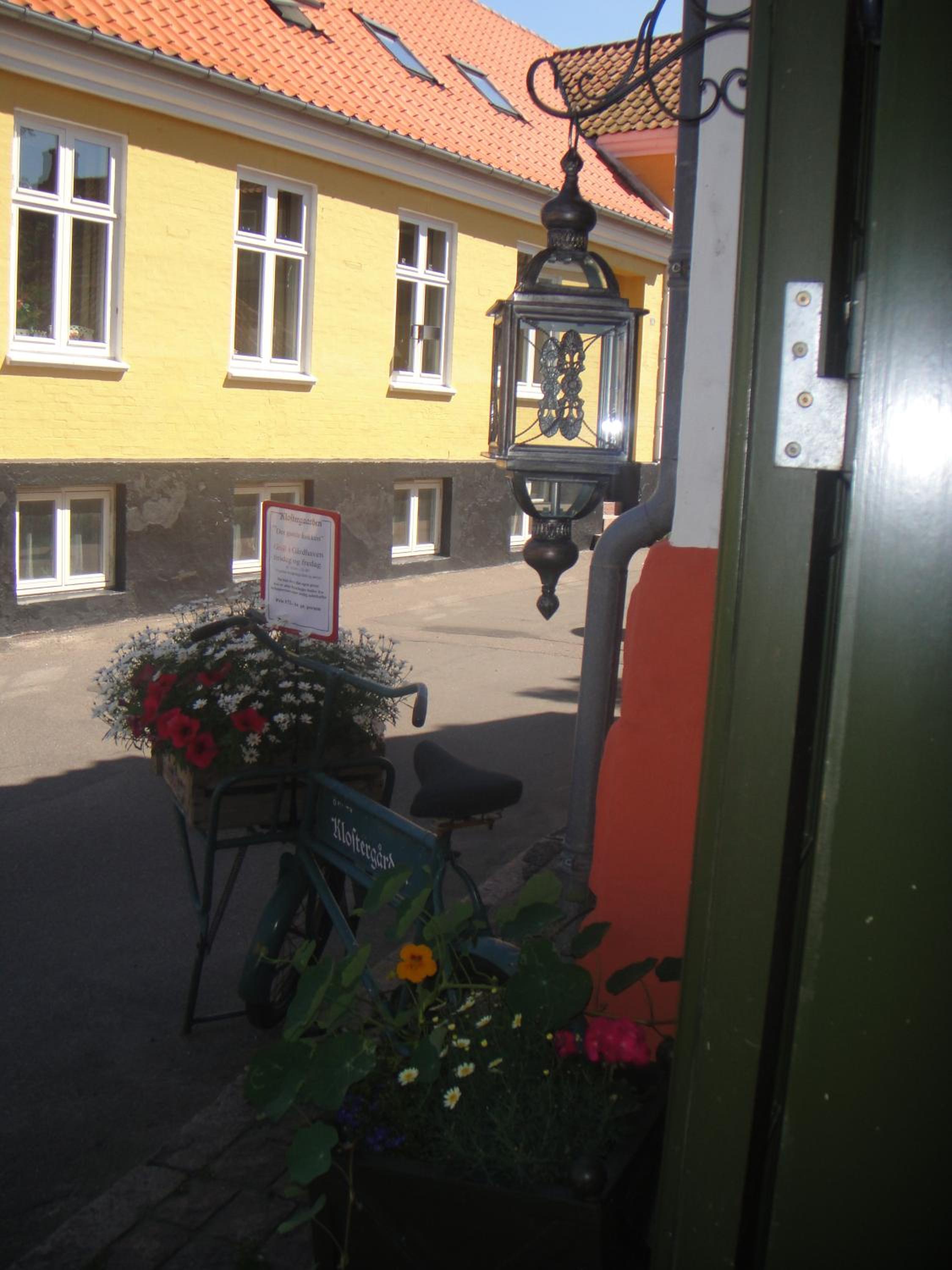 Photo 25