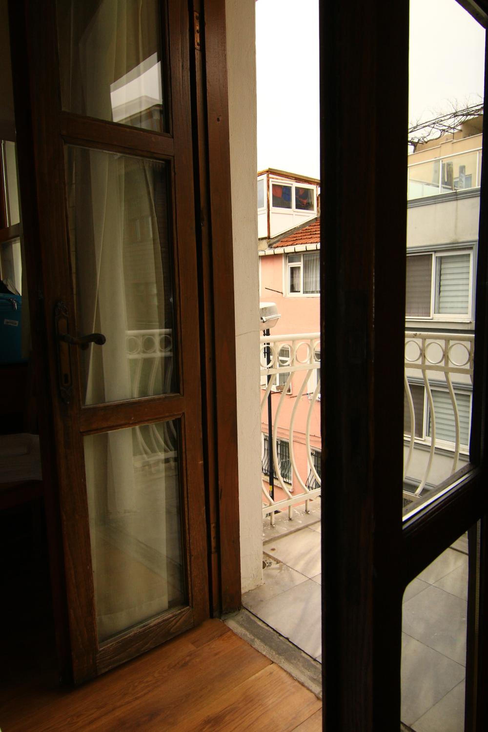 Hotel Antique - Image 91